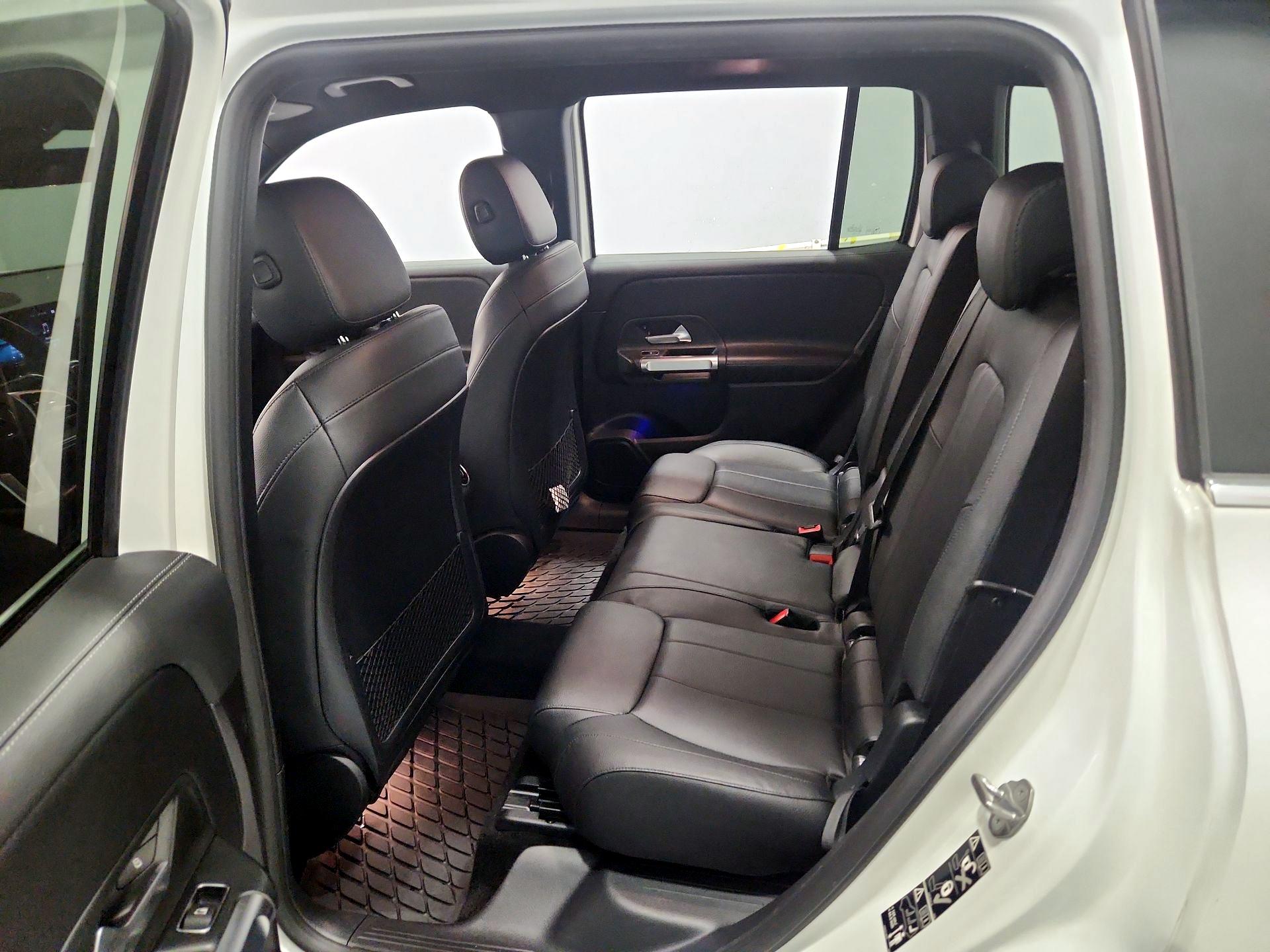 Thumbnail: 2021 Mercedes-Benz GLB - 19