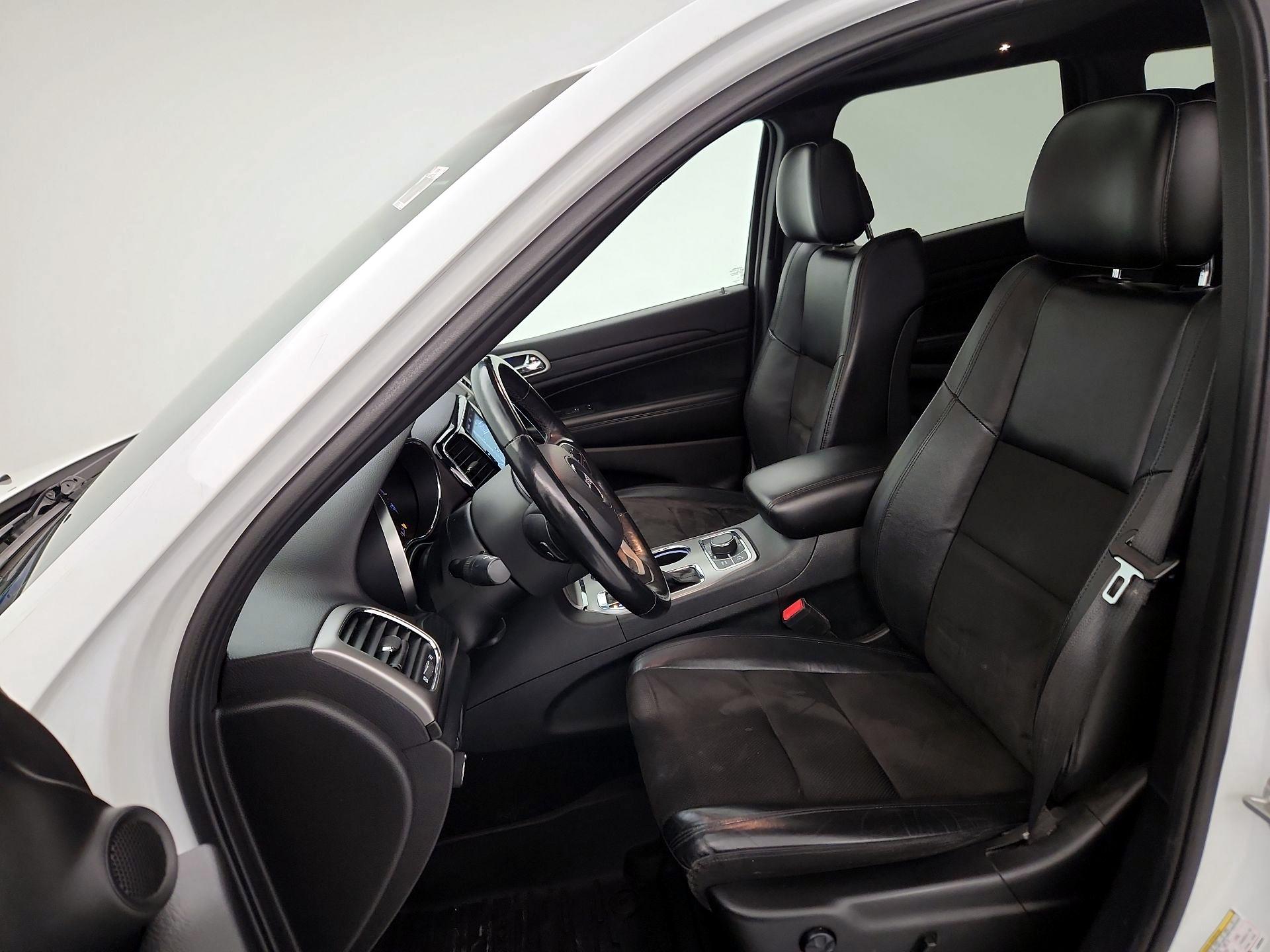 Thumbnail: 2020 Jeep Grand Cherokee - 11