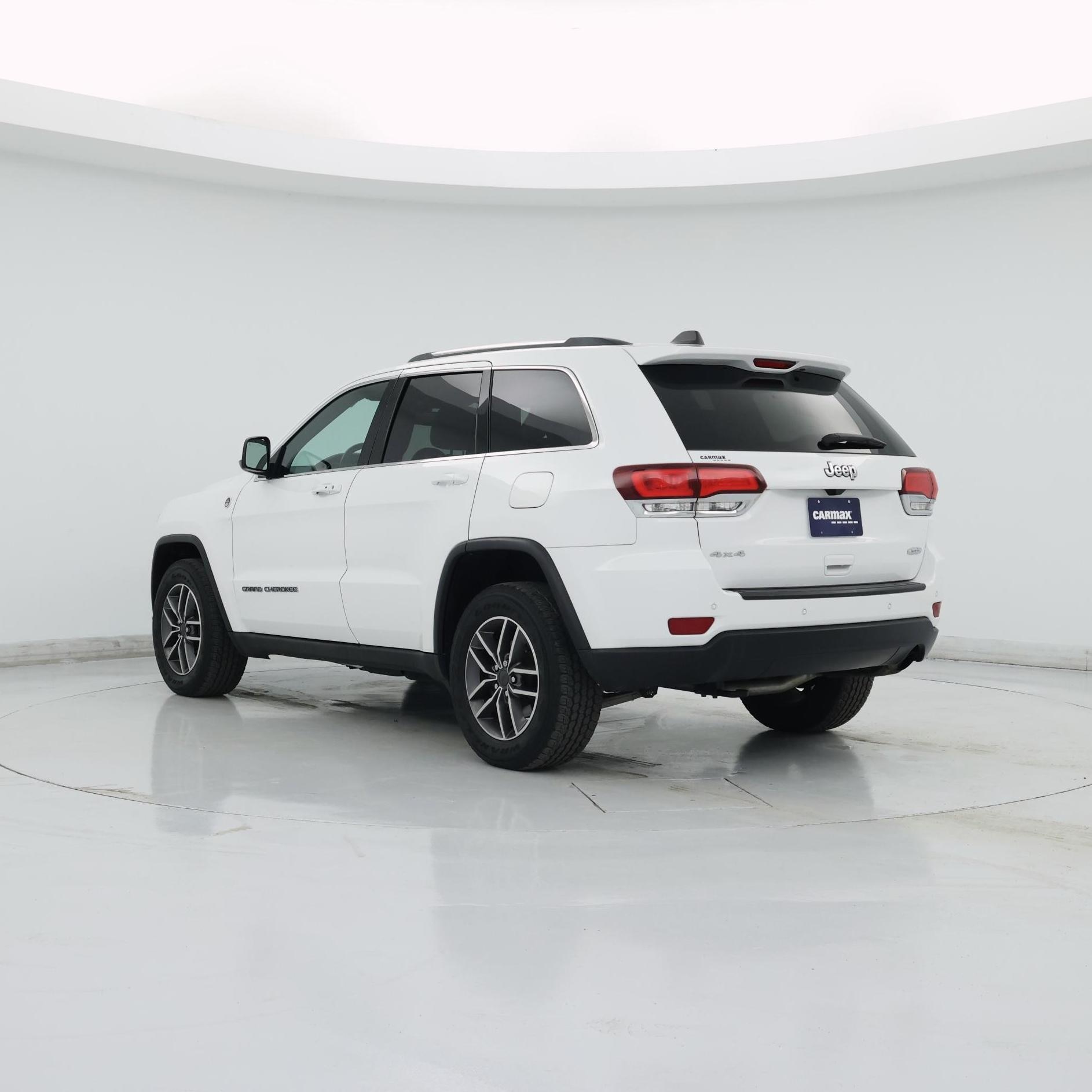 Thumbnail: 2020 Jeep Grand Cherokee - 2
