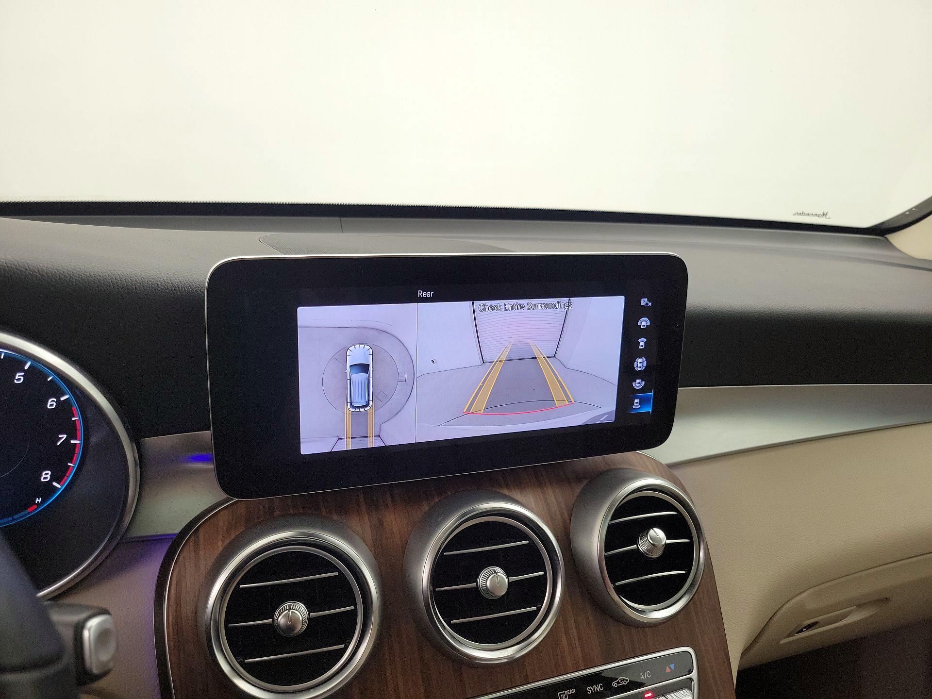 Thumbnail: 2022 Mercedes-Benz GLC - 14