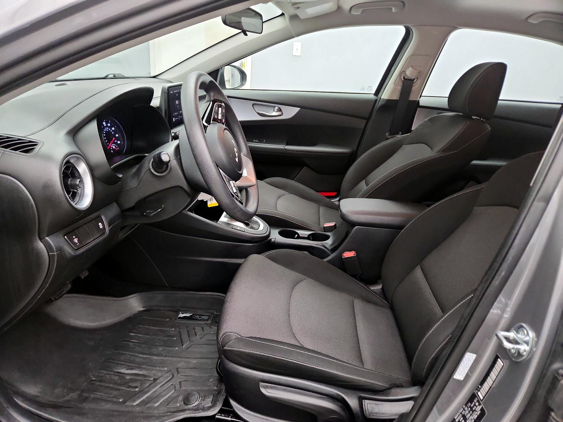 Thumbnail: 2024 Kia Forte - 11