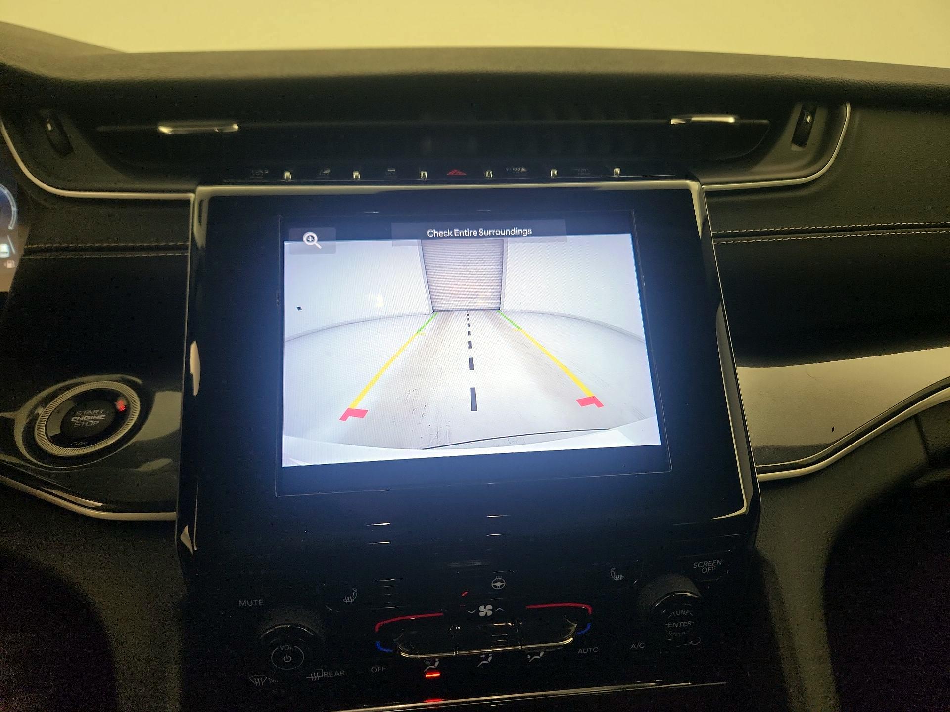 Thumbnail: 2023 Jeep Grand Cherokee - 14