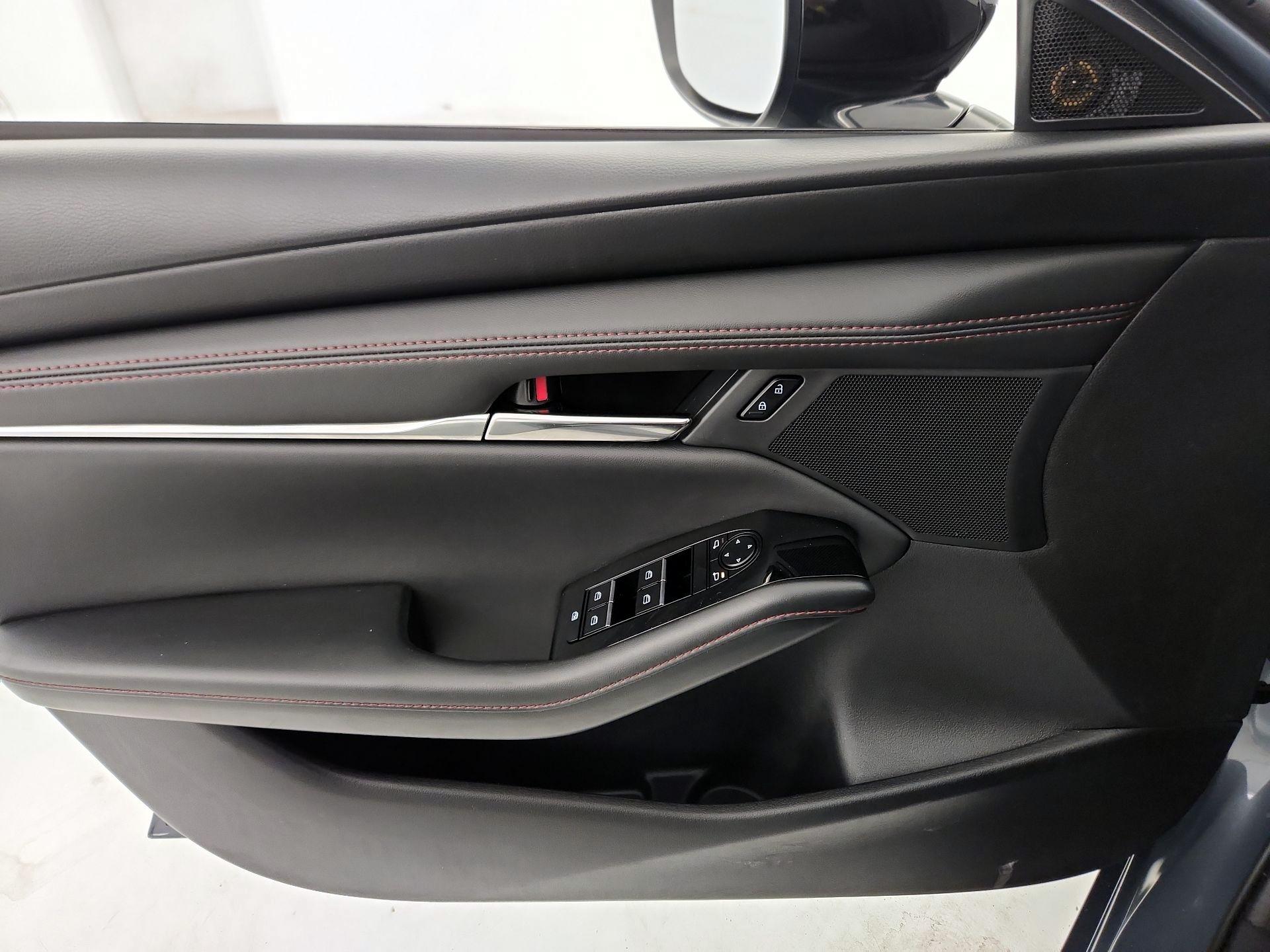 Thumbnail: 2025 Mazda Mazda3 - 12