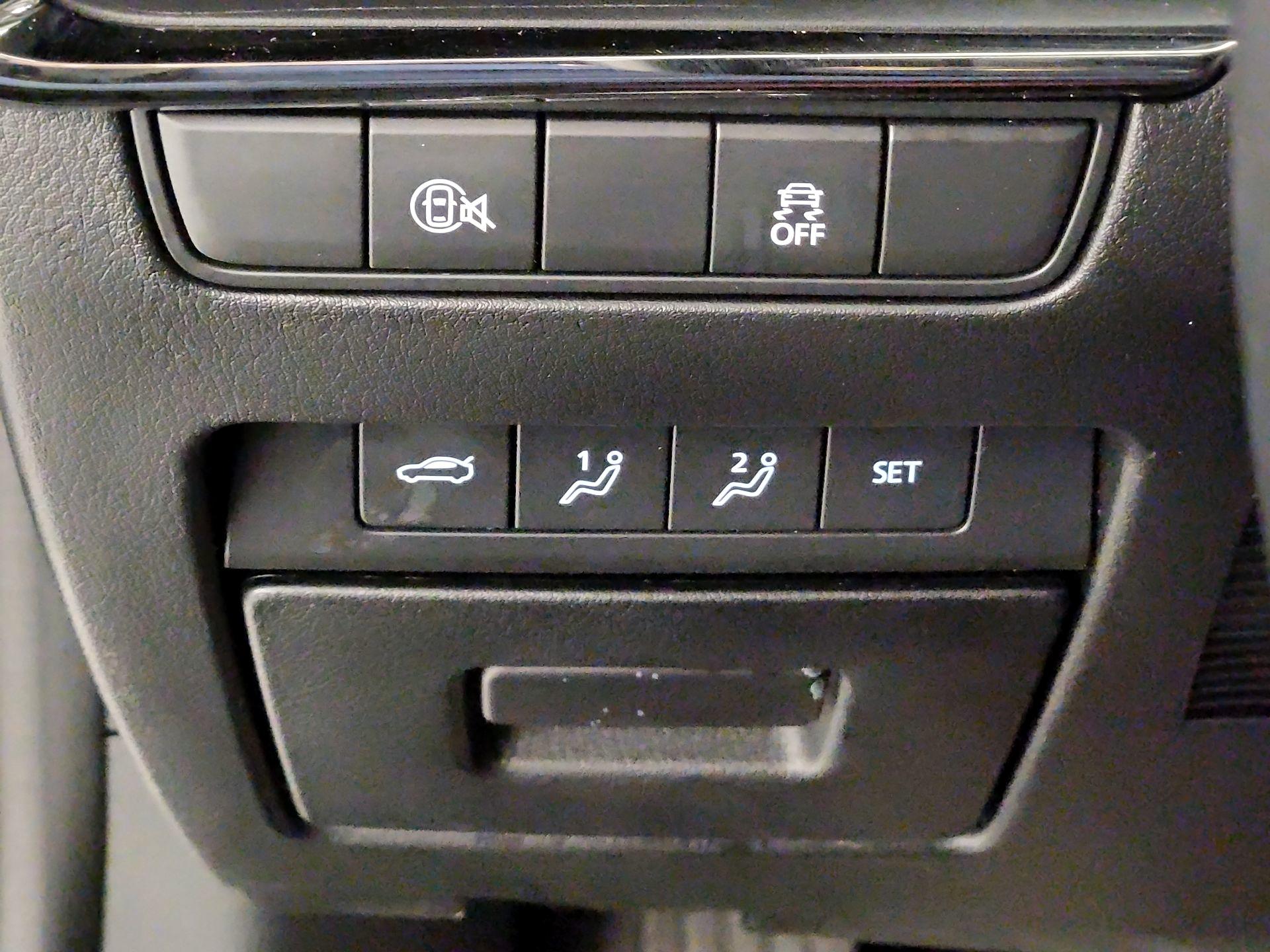 Thumbnail: 2025 Mazda Mazda3 - 13