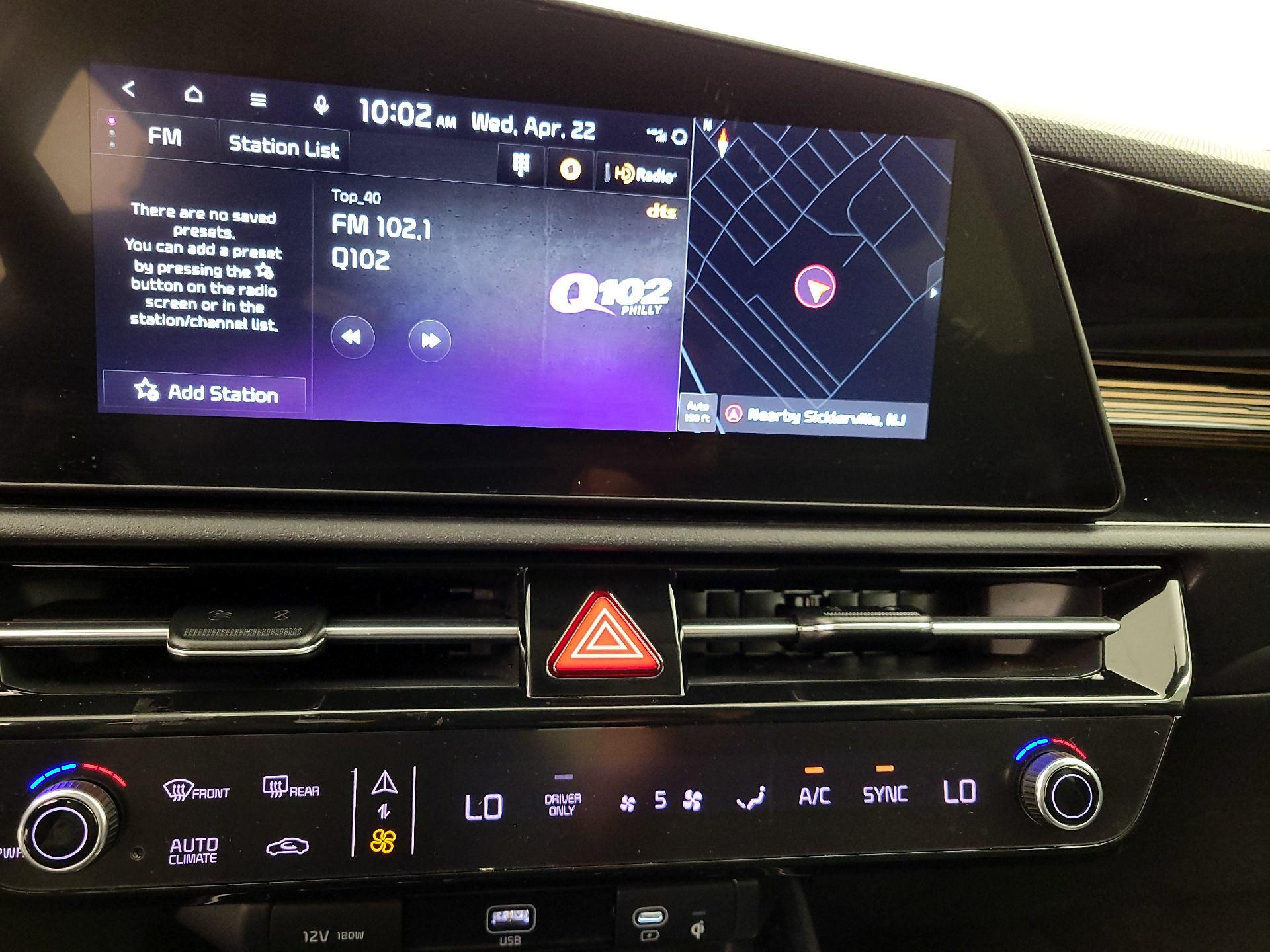 Thumbnail: 2023 Kia Niro - 16
