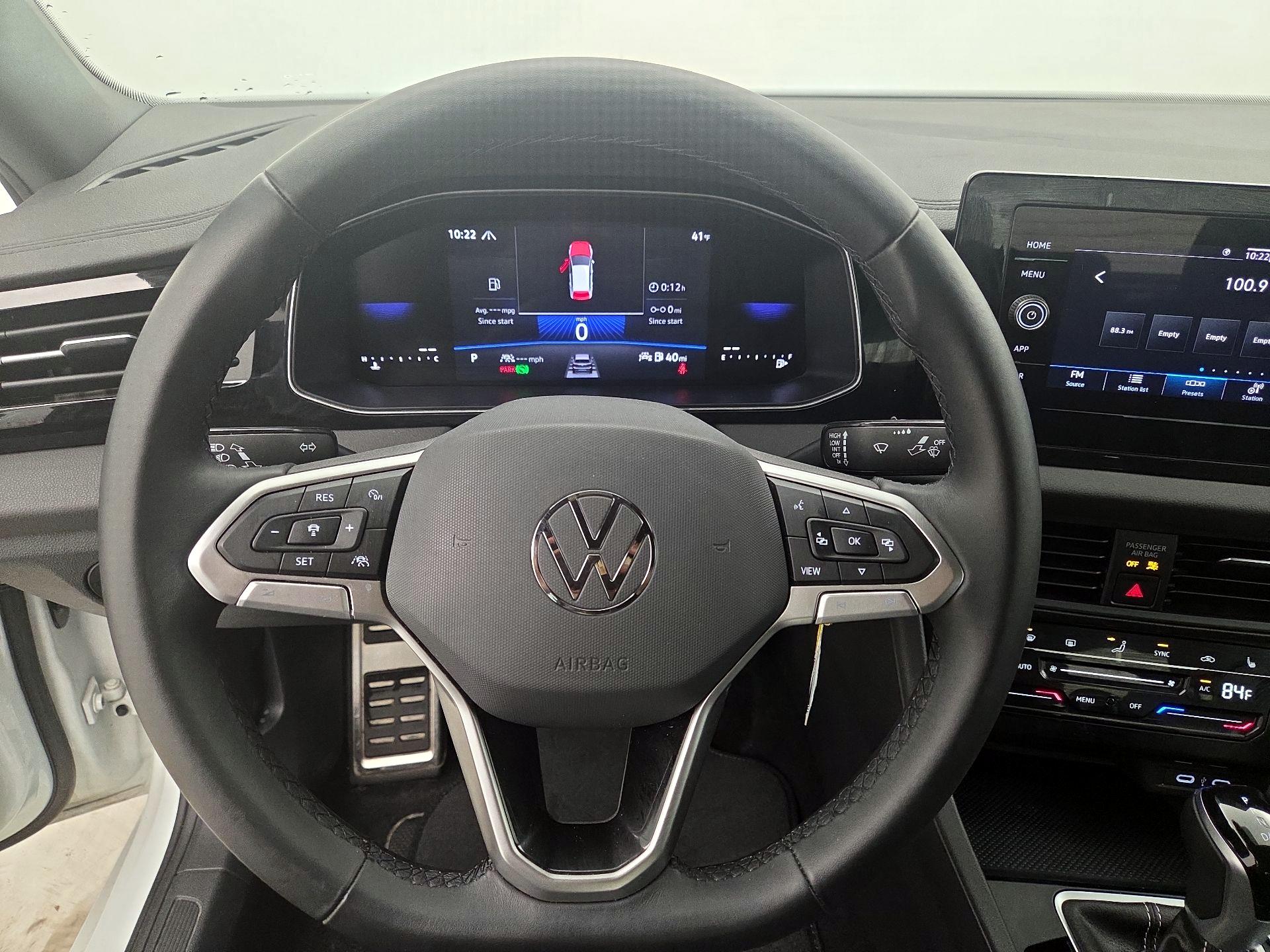 Thumbnail: 2025 Volkswagen Jetta - 10