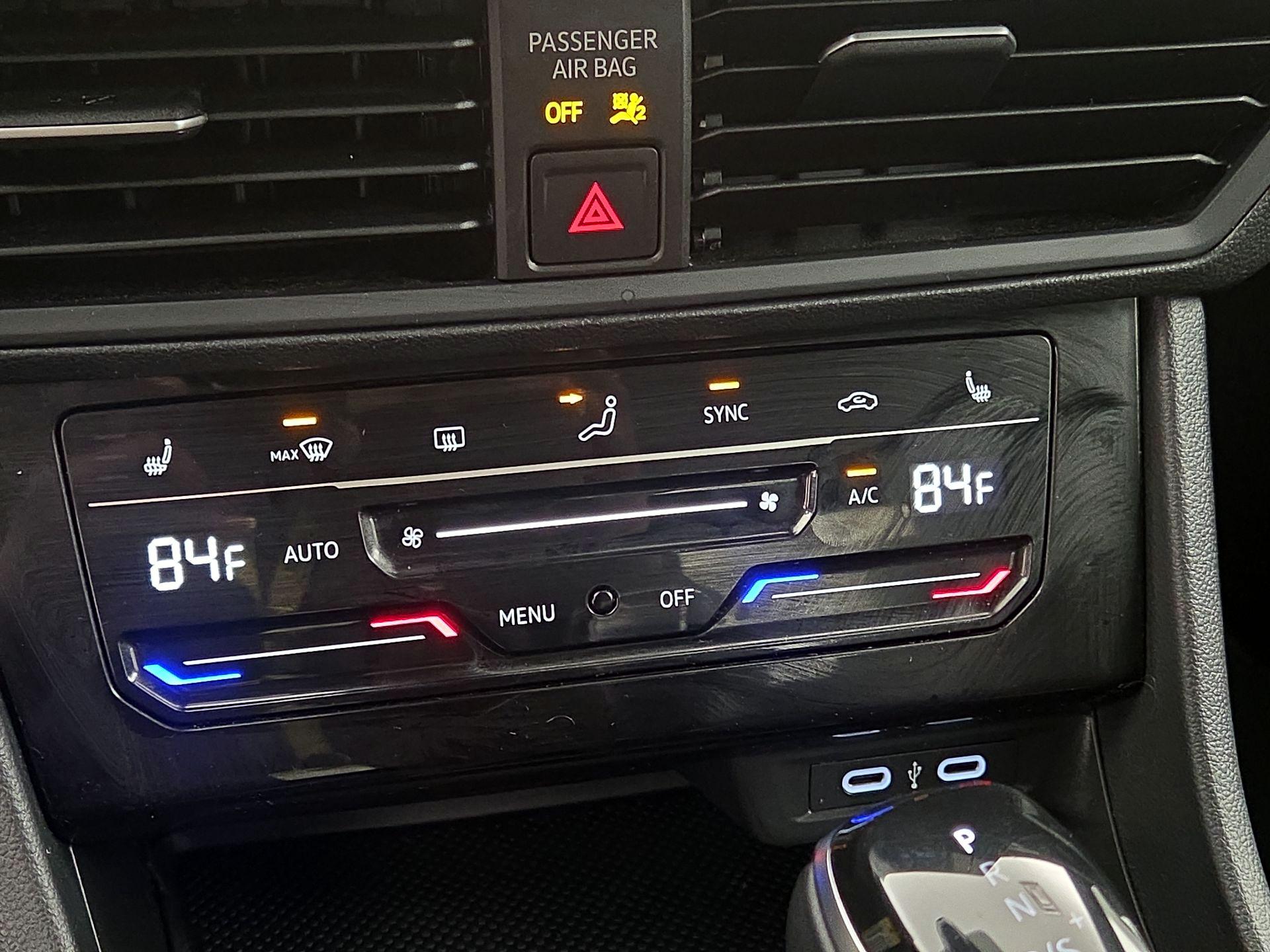 Thumbnail: 2025 Volkswagen Jetta - 16