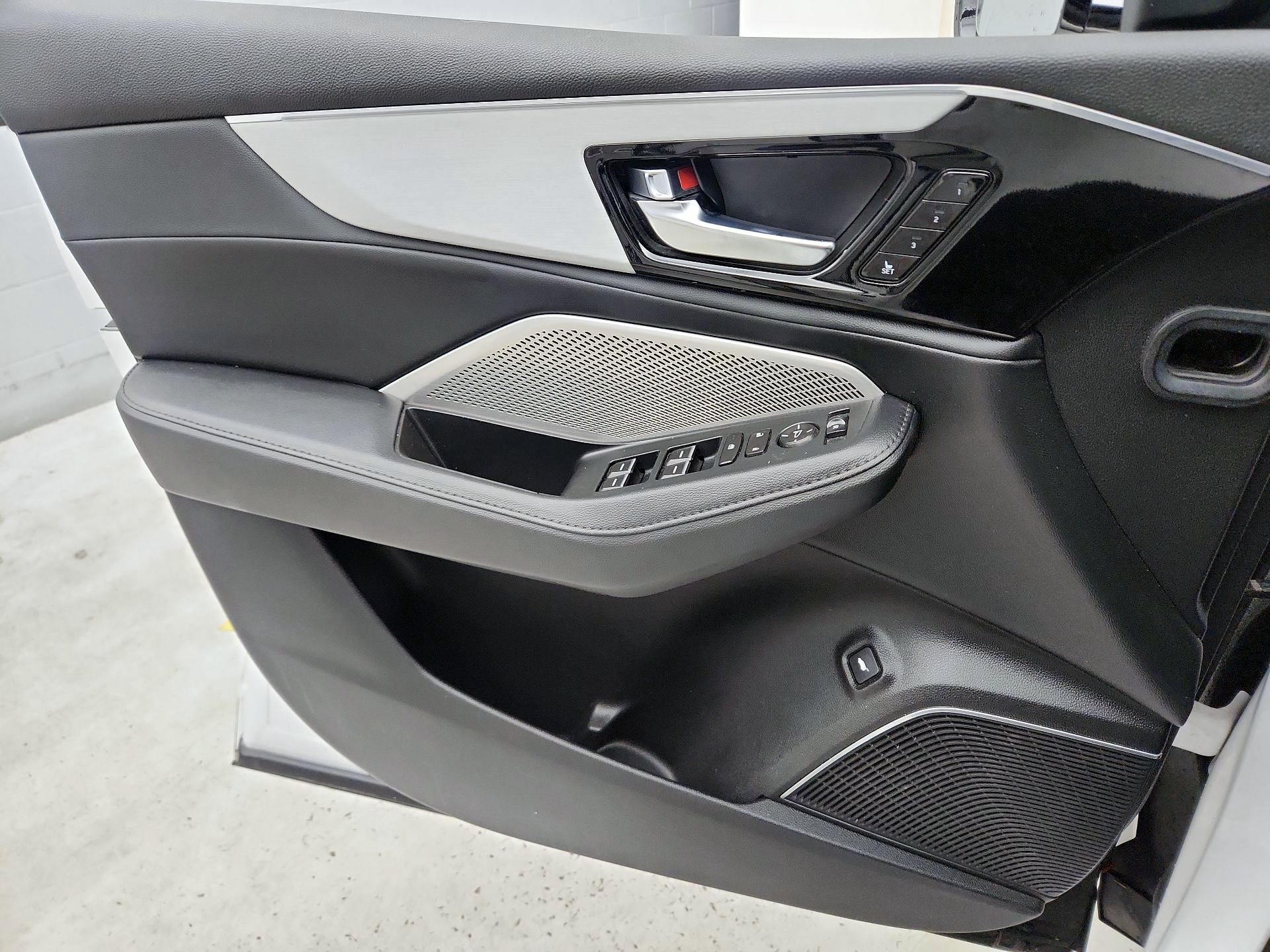 Thumbnail: 2023 Acura MDX - 12