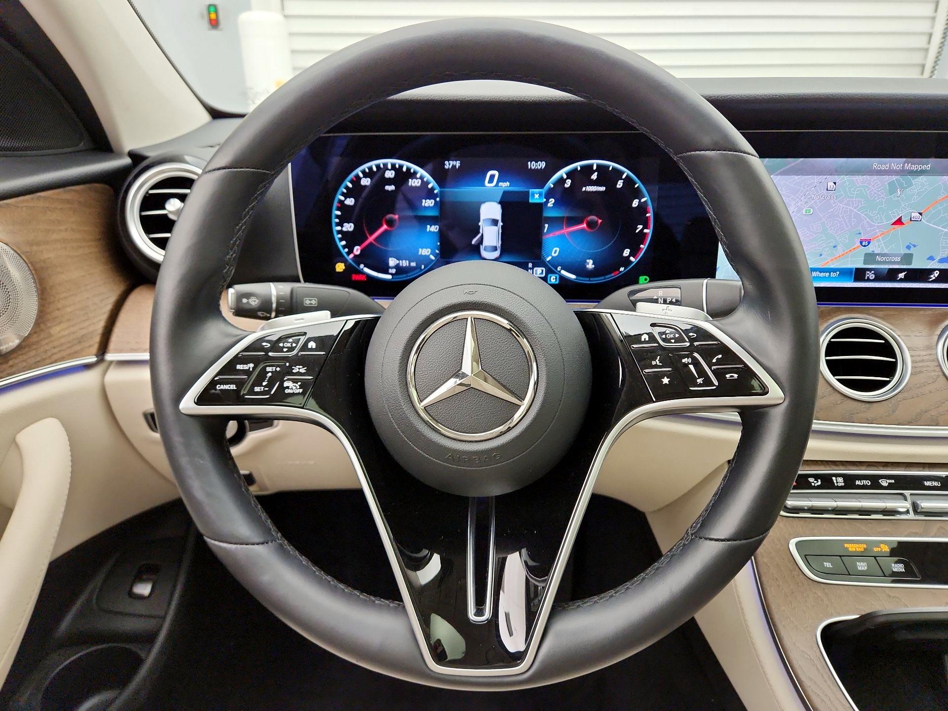 Thumbnail: 2022 Mercedes-Benz E-Class - 10