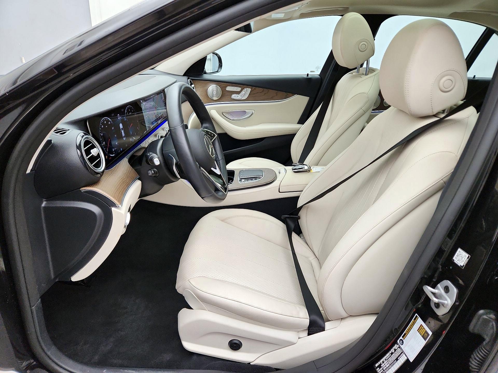 Thumbnail: 2022 Mercedes-Benz E-Class - 11