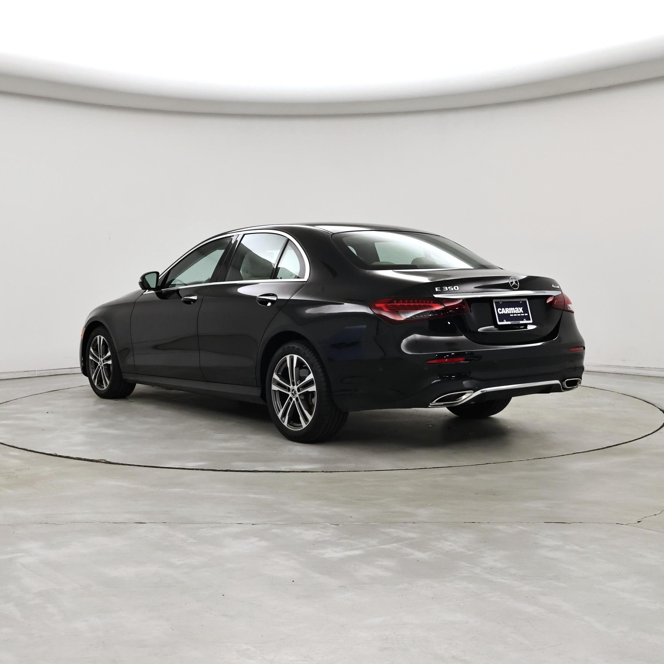 Thumbnail: 2022 Mercedes-Benz E-Class - 2