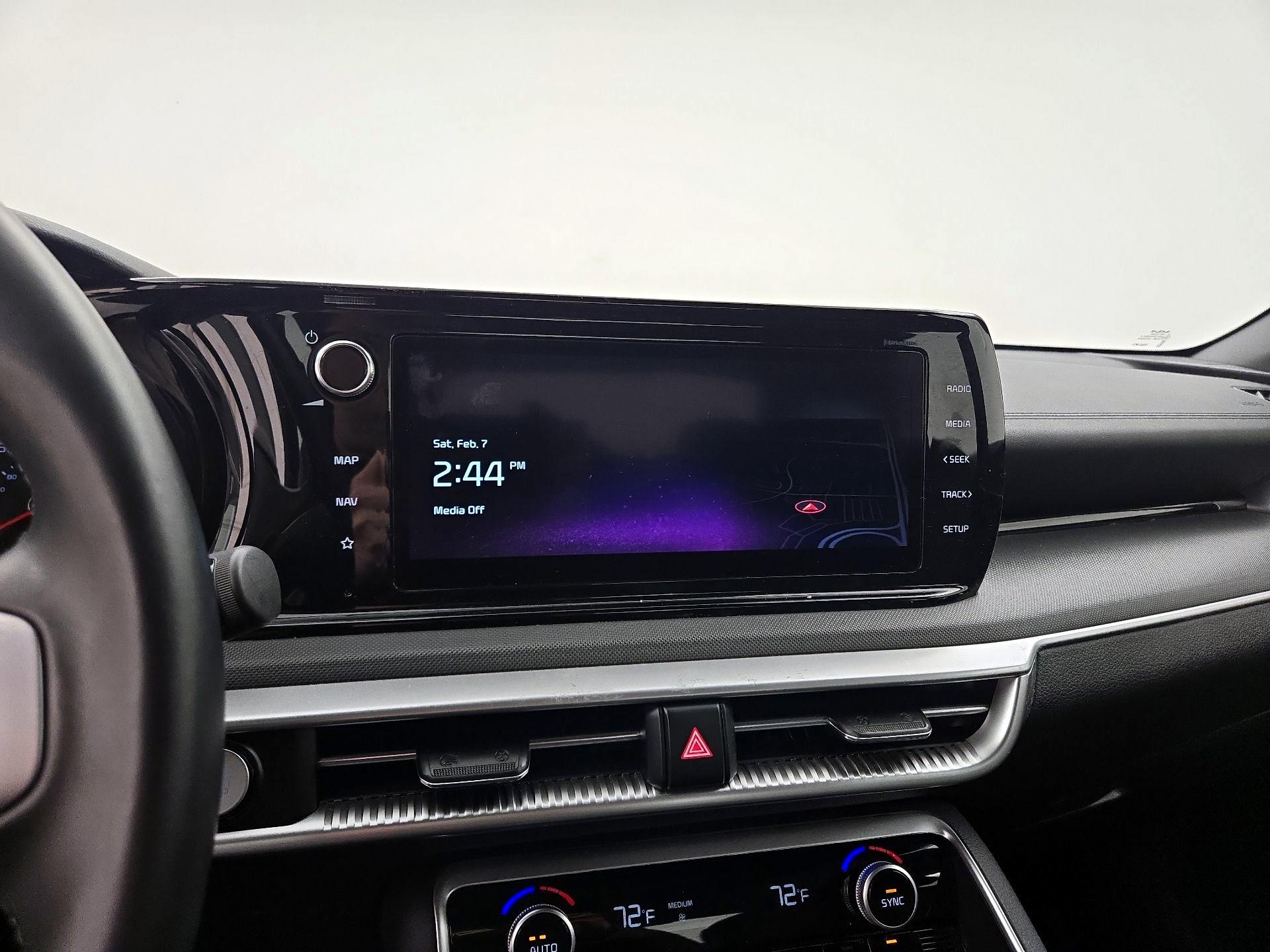 Thumbnail: 2023 Kia K5 - 16