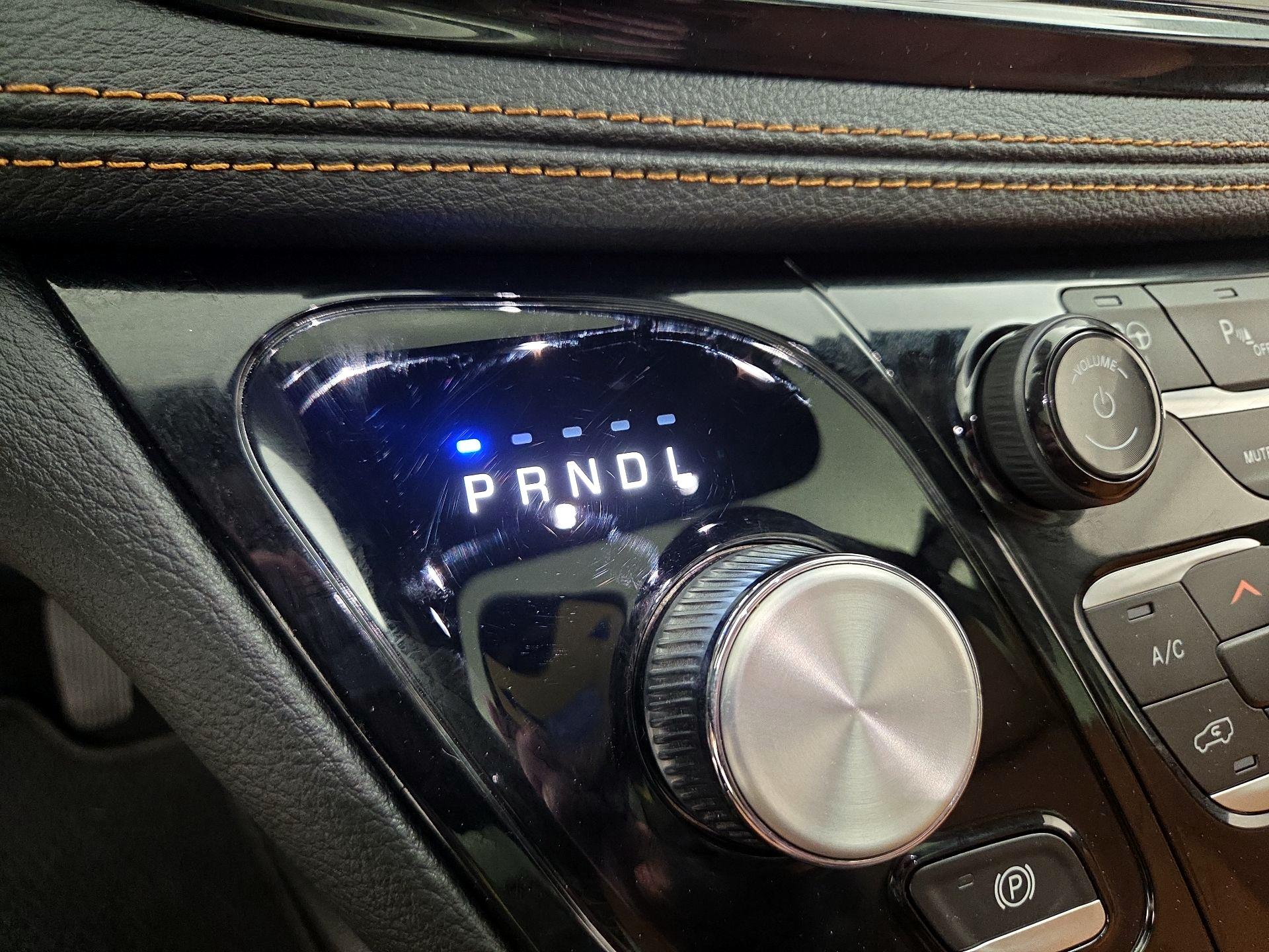 Thumbnail: 2023 Chrysler Pacifica - 18