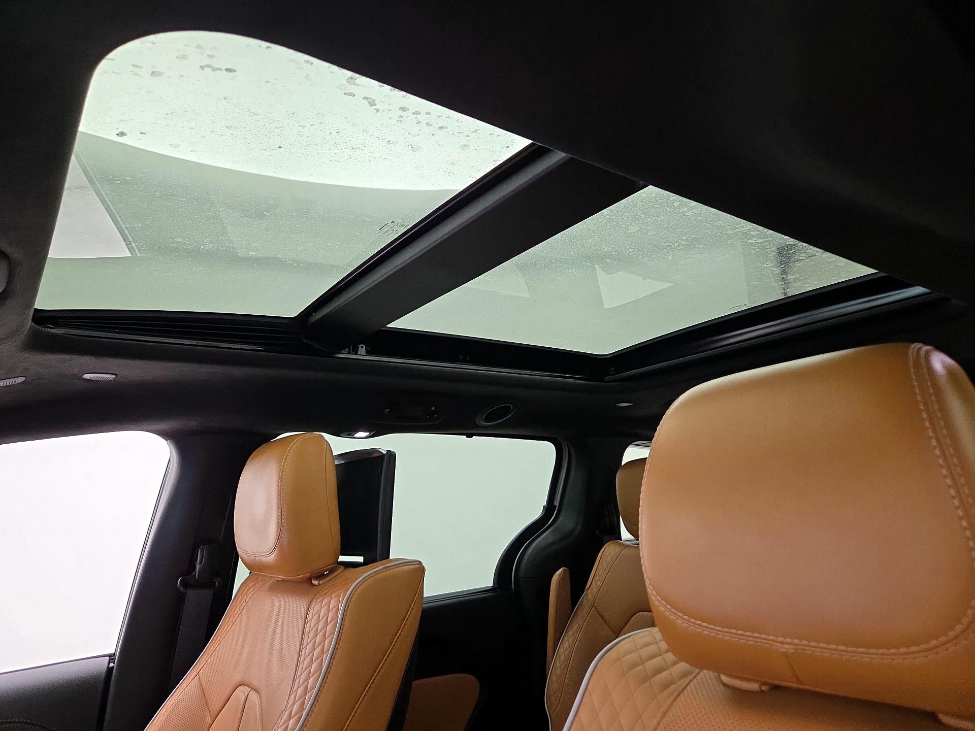 Thumbnail: 2023 Chrysler Pacifica - 20