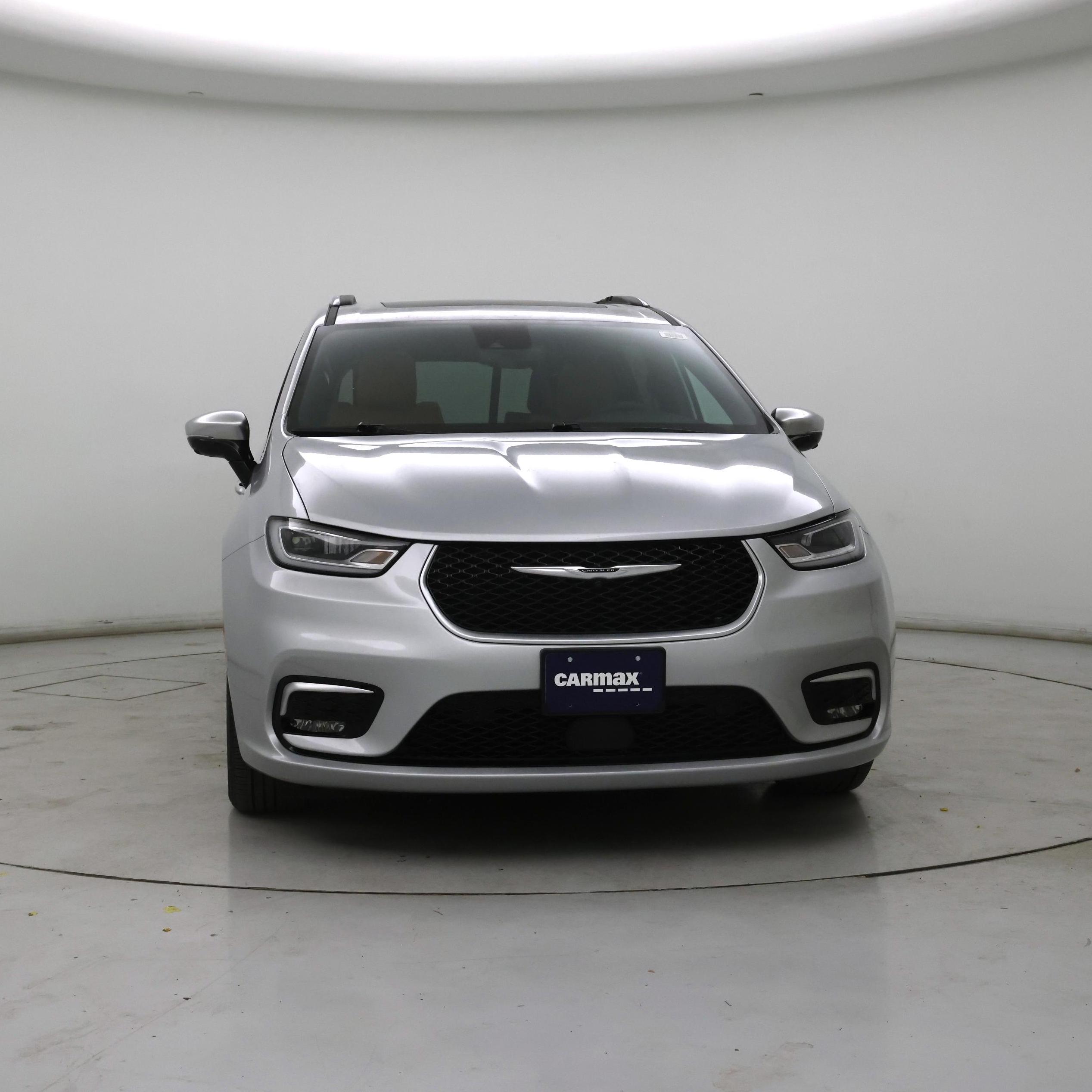 Thumbnail: 2023 Chrysler Pacifica - 5