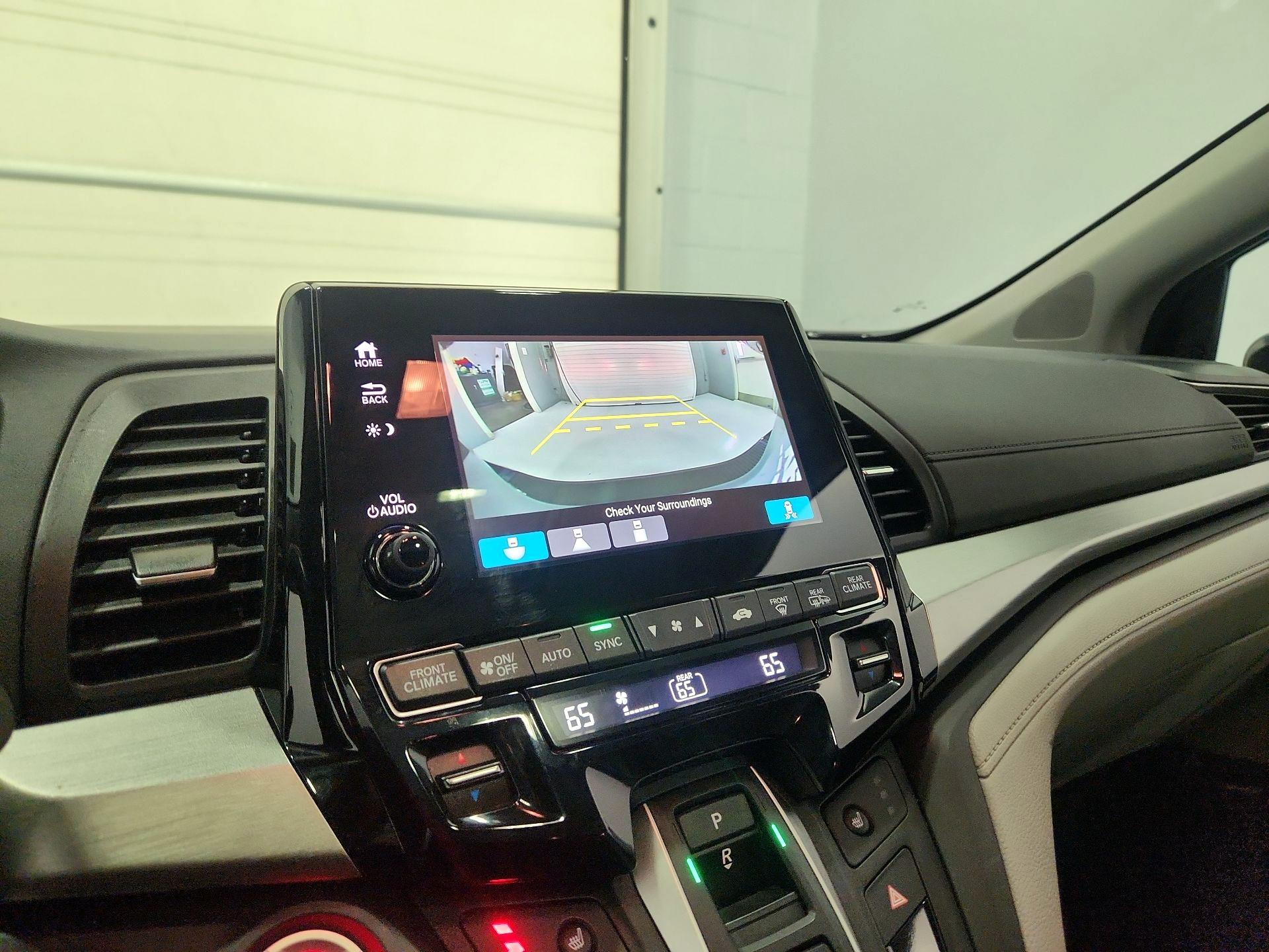 Thumbnail: 2023 Honda Odyssey - 14