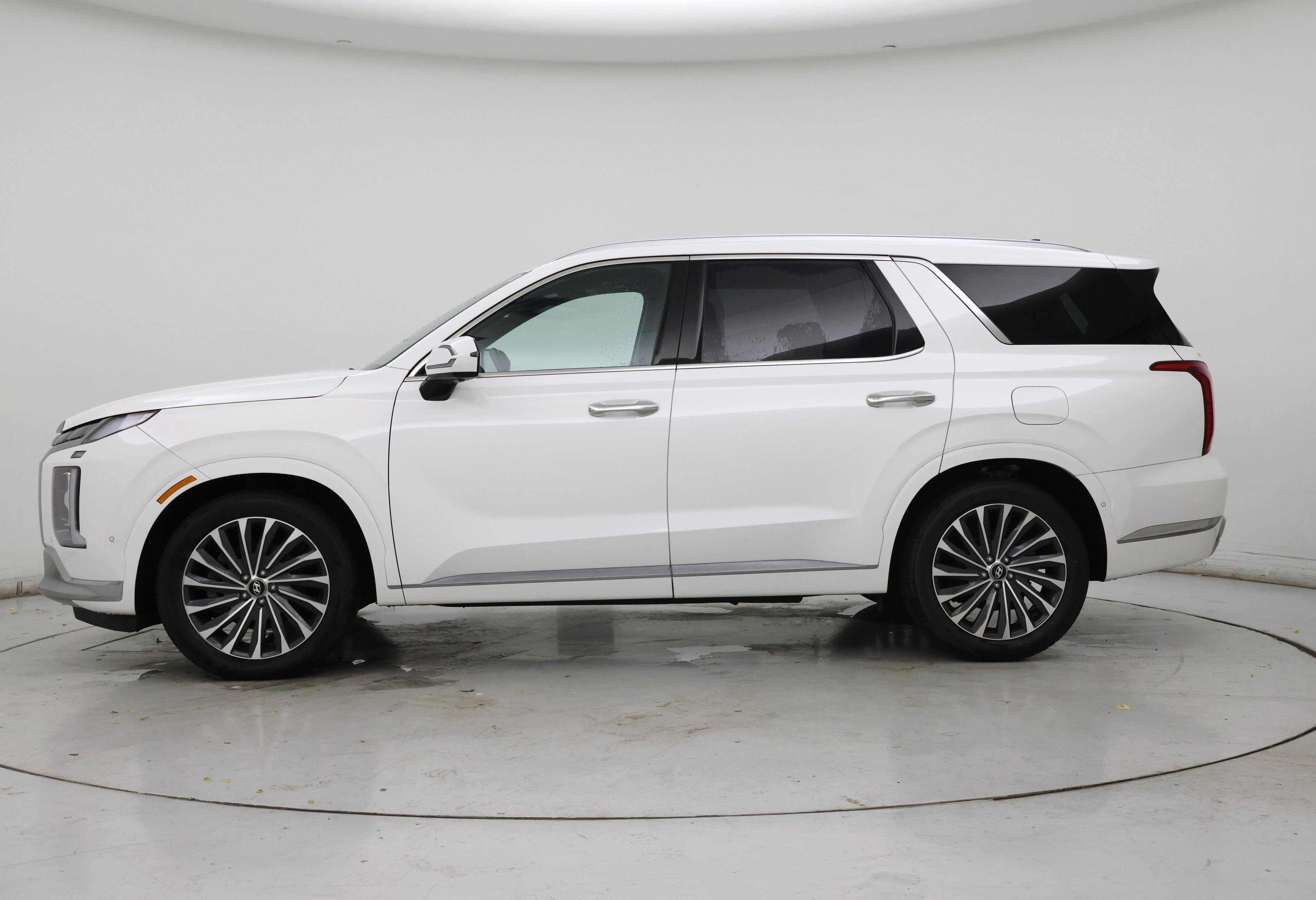 Thumbnail: 2023 Hyundai Palisade - 3