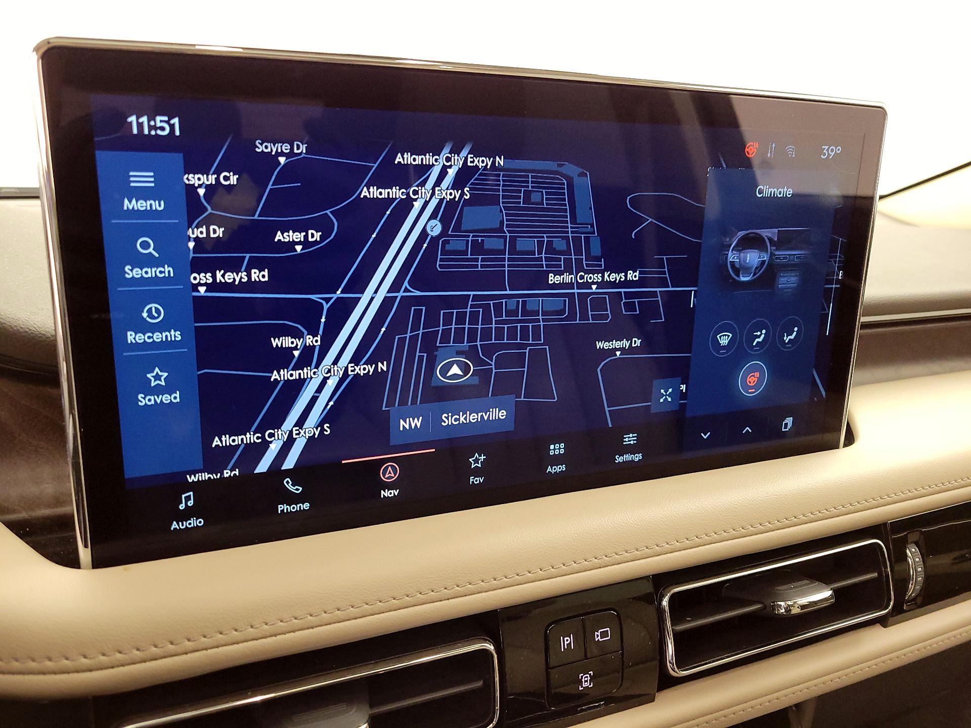 Thumbnail: 2023 Lincoln Nautilus - 14