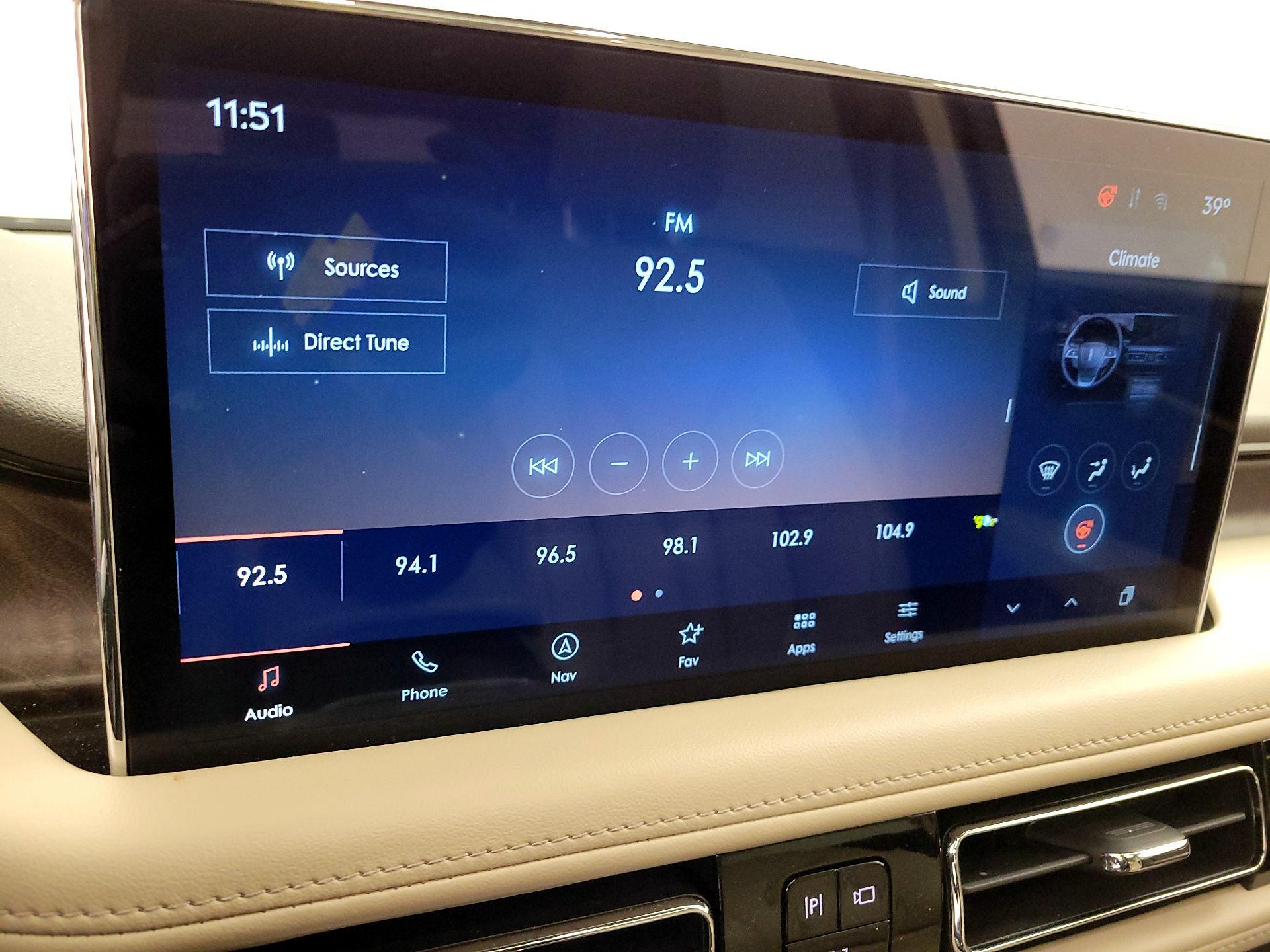 Thumbnail: 2023 Lincoln Nautilus - 16