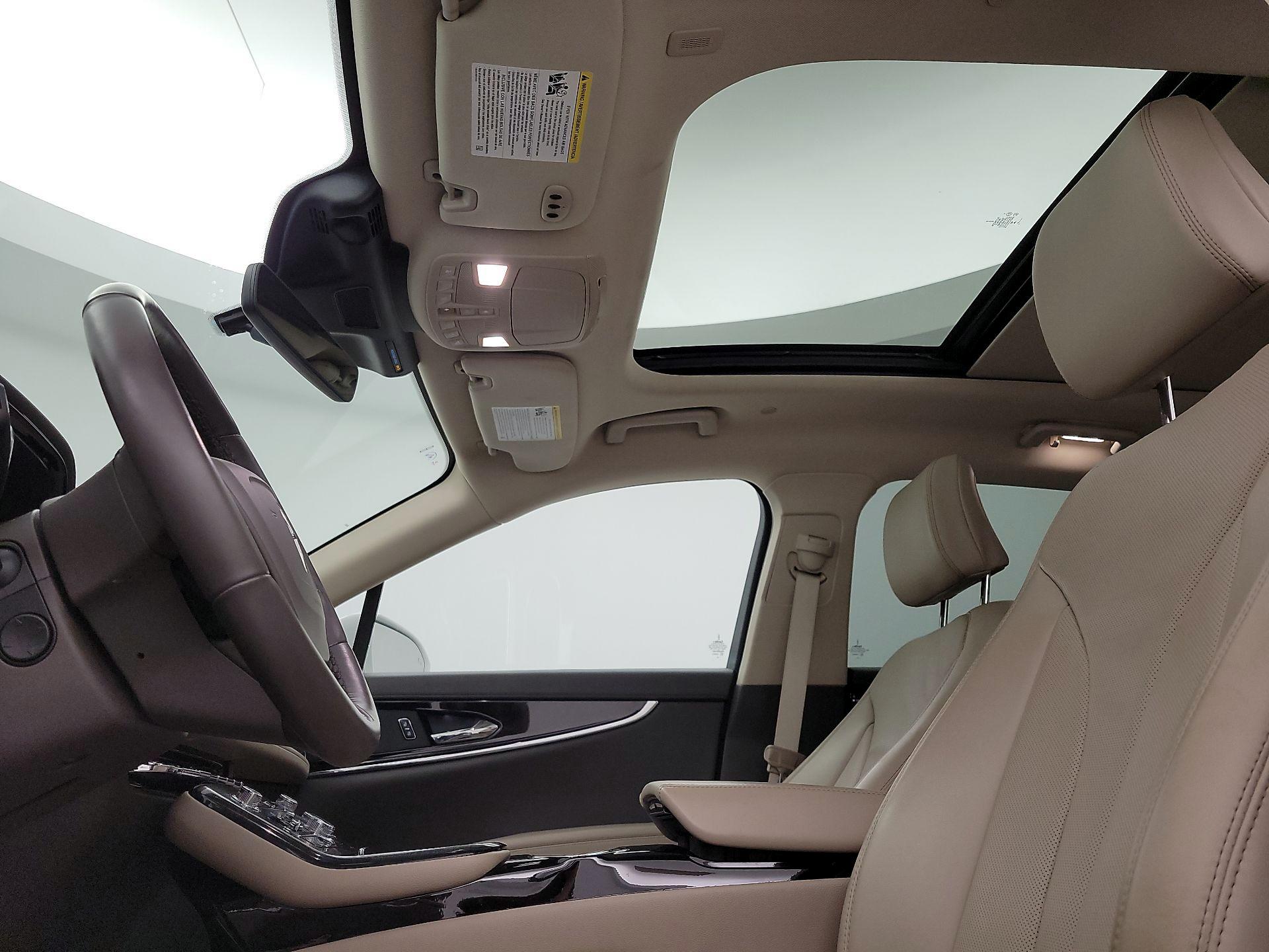 Thumbnail: 2023 Lincoln Nautilus - 20