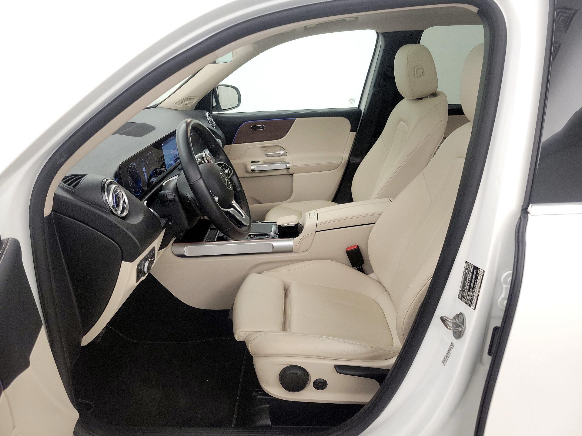 Thumbnail: 2022 Mercedes-Benz GLB - 11