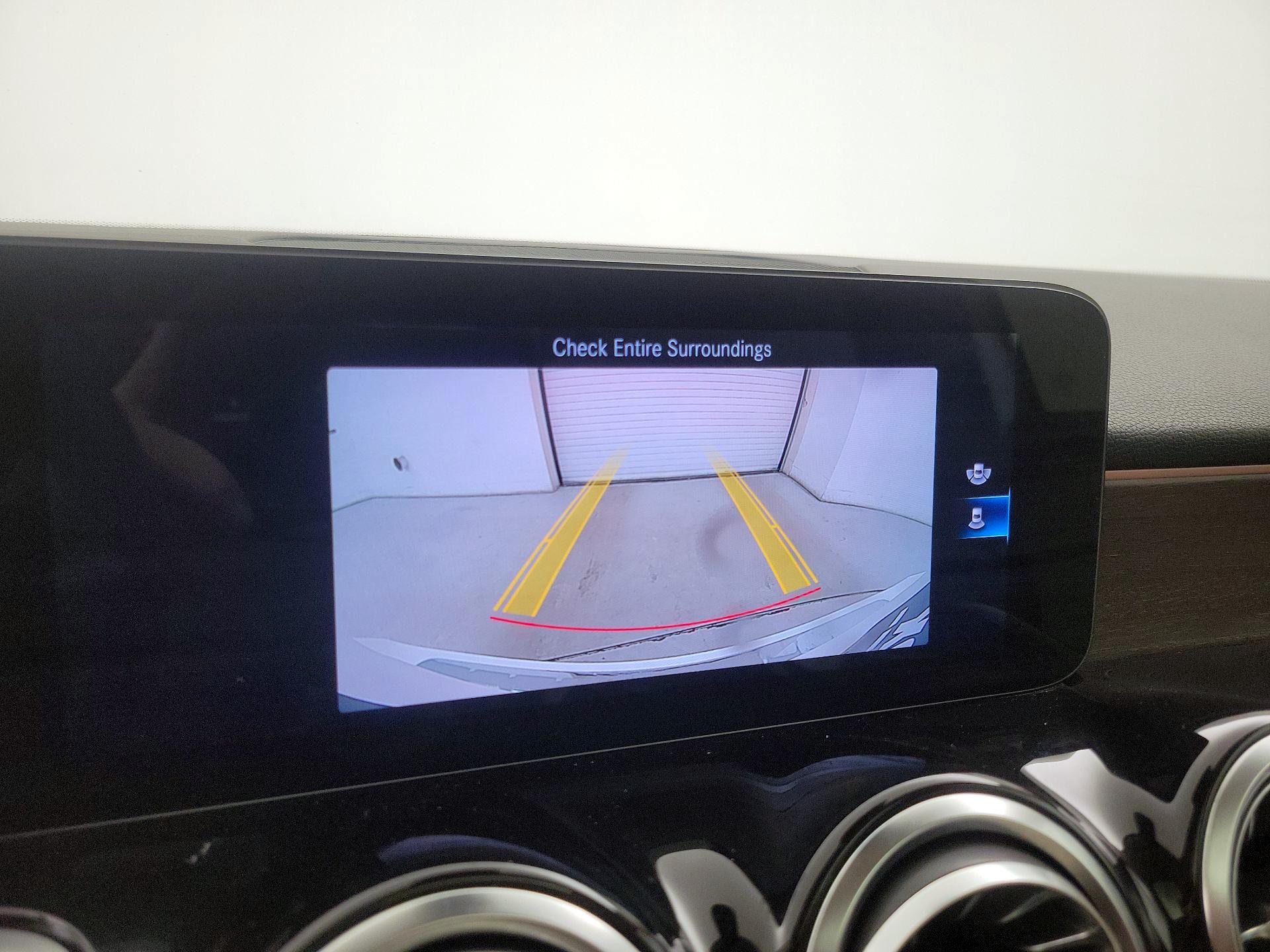 Thumbnail: 2022 Mercedes-Benz GLB - 15