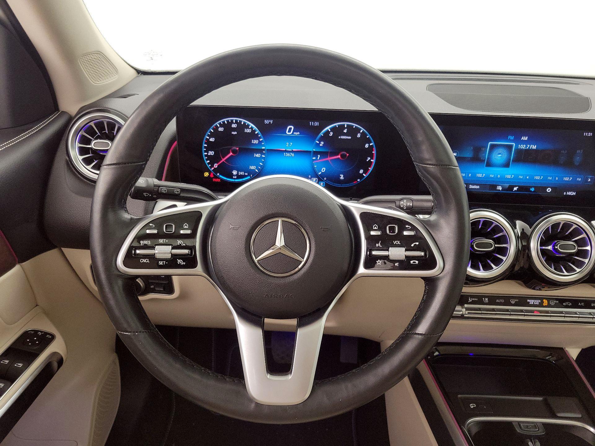 Thumbnail: 2022 Mercedes-Benz GLB - 10