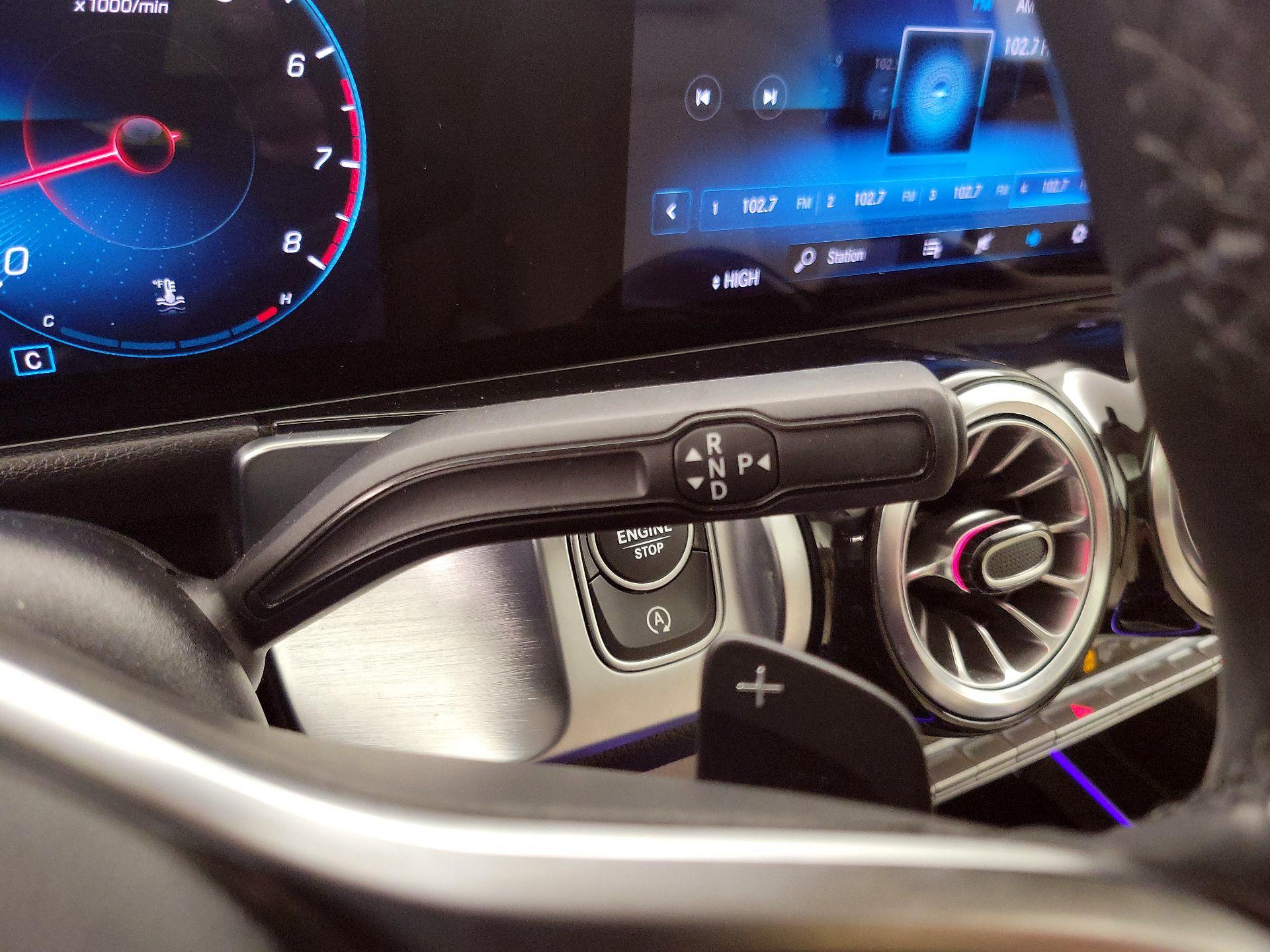 Thumbnail: 2022 Mercedes-Benz GLB - 17