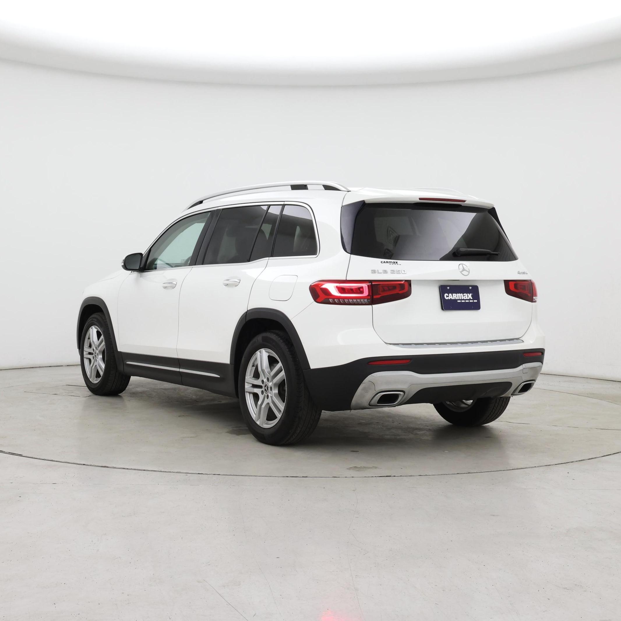 Thumbnail: 2022 Mercedes-Benz GLB - 2