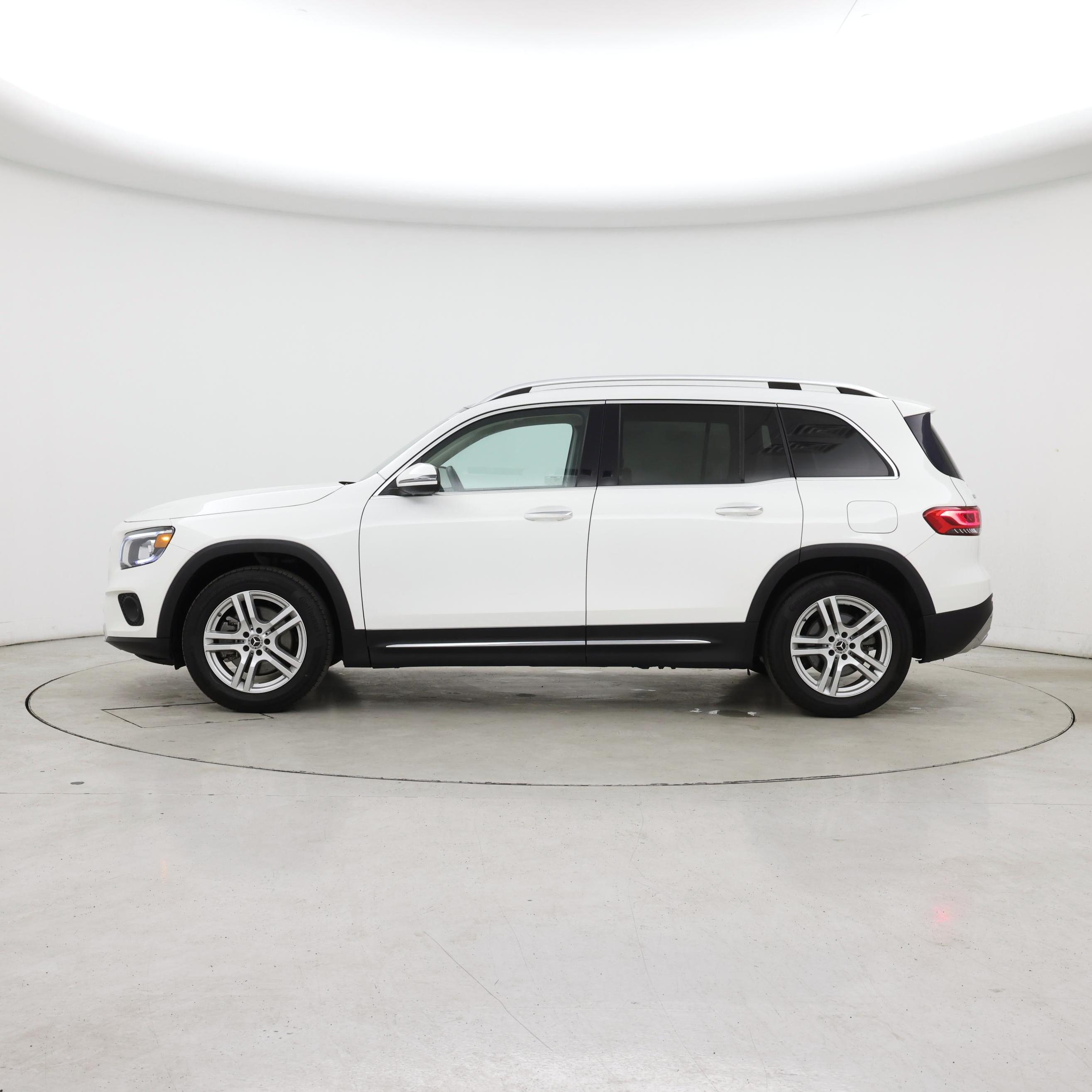 Thumbnail: 2022 Mercedes-Benz GLB - 3