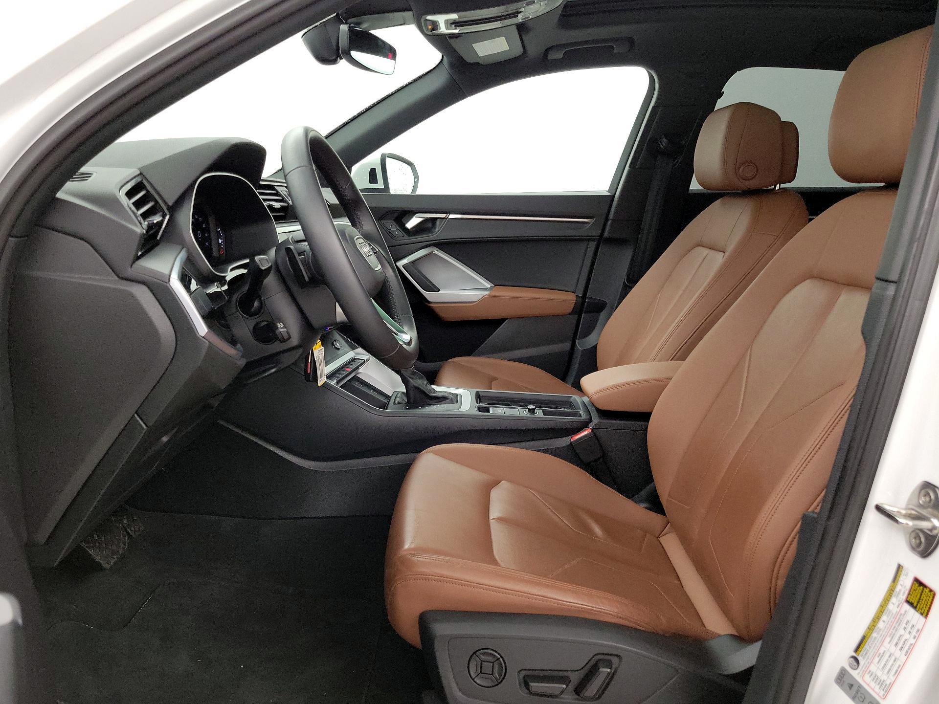 Thumbnail: 2022 Audi Q3 - 11