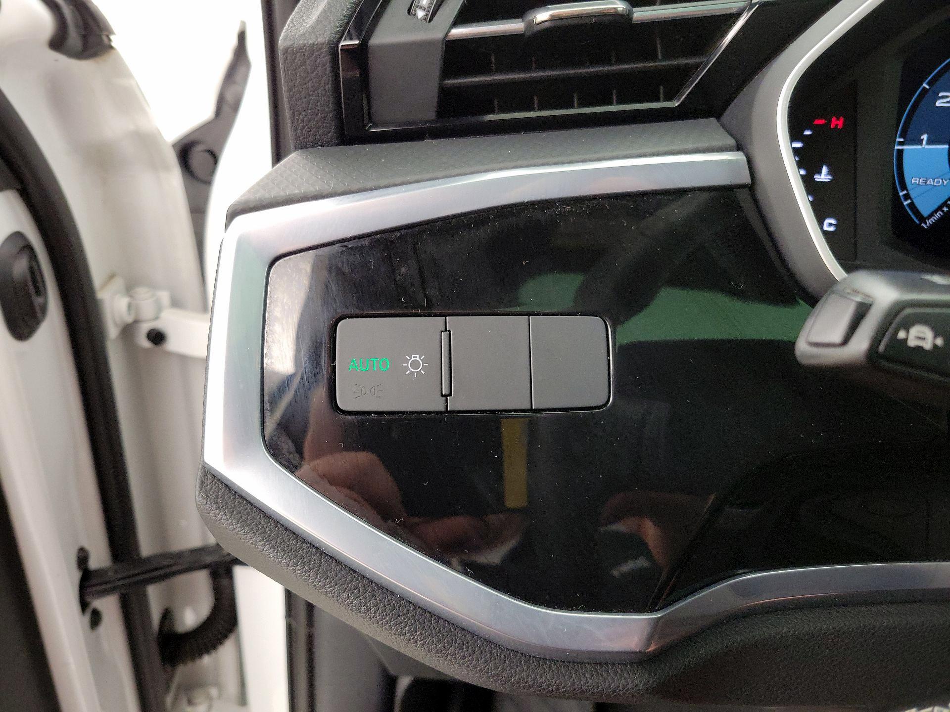 Thumbnail: 2022 Audi Q3 - 13