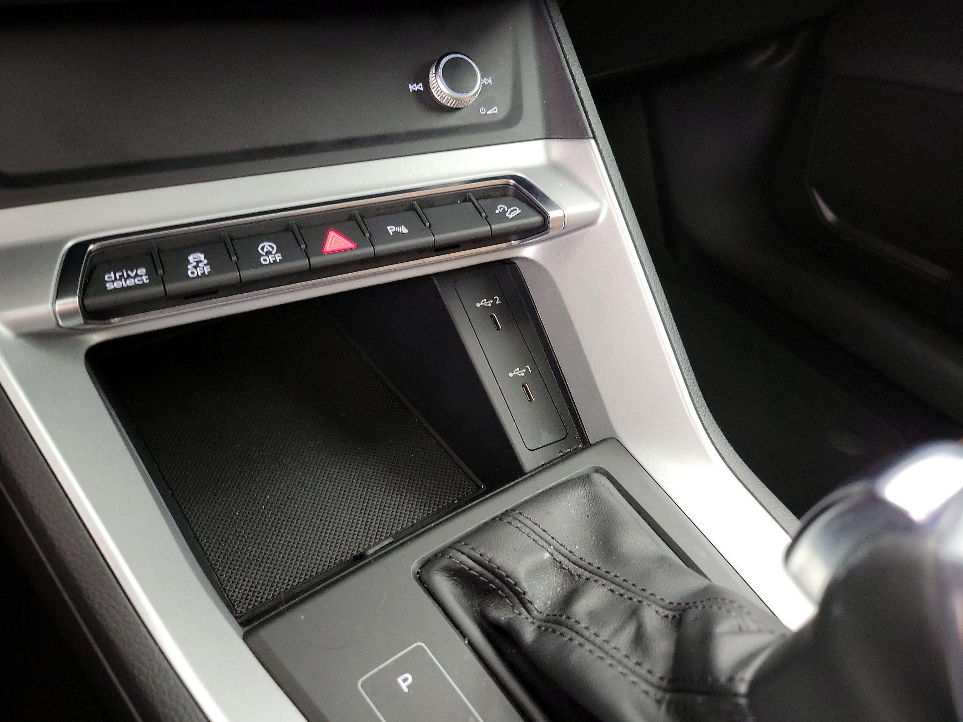 Thumbnail: 2022 Audi Q3 - 18