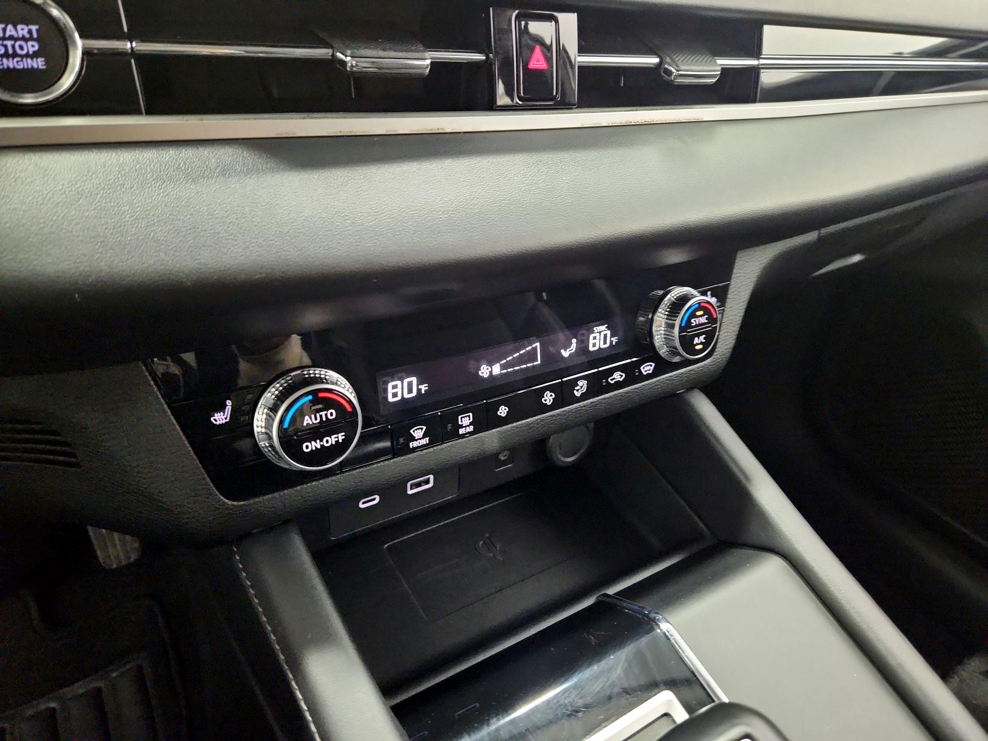 Thumbnail: 2024 Mitsubishi Outlander - 17