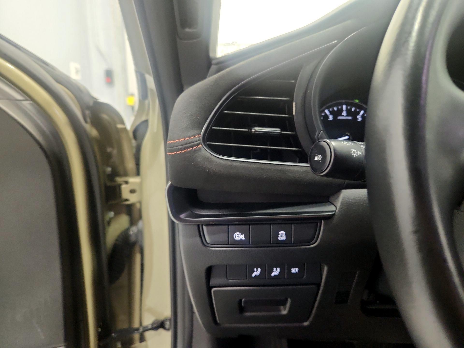 Thumbnail: 2024 Mazda Mazda3 - 13