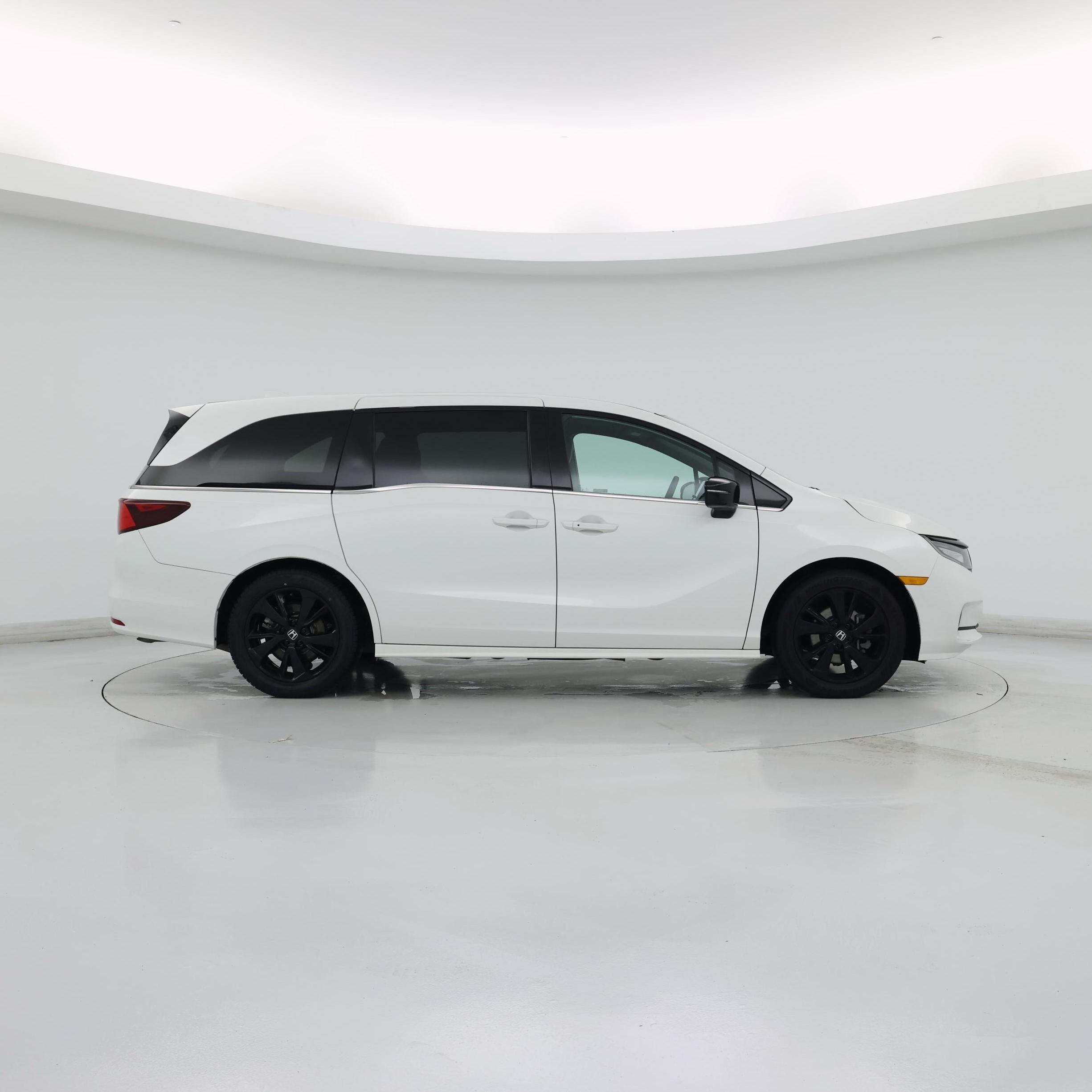 Thumbnail: 2023 Honda Odyssey - 7