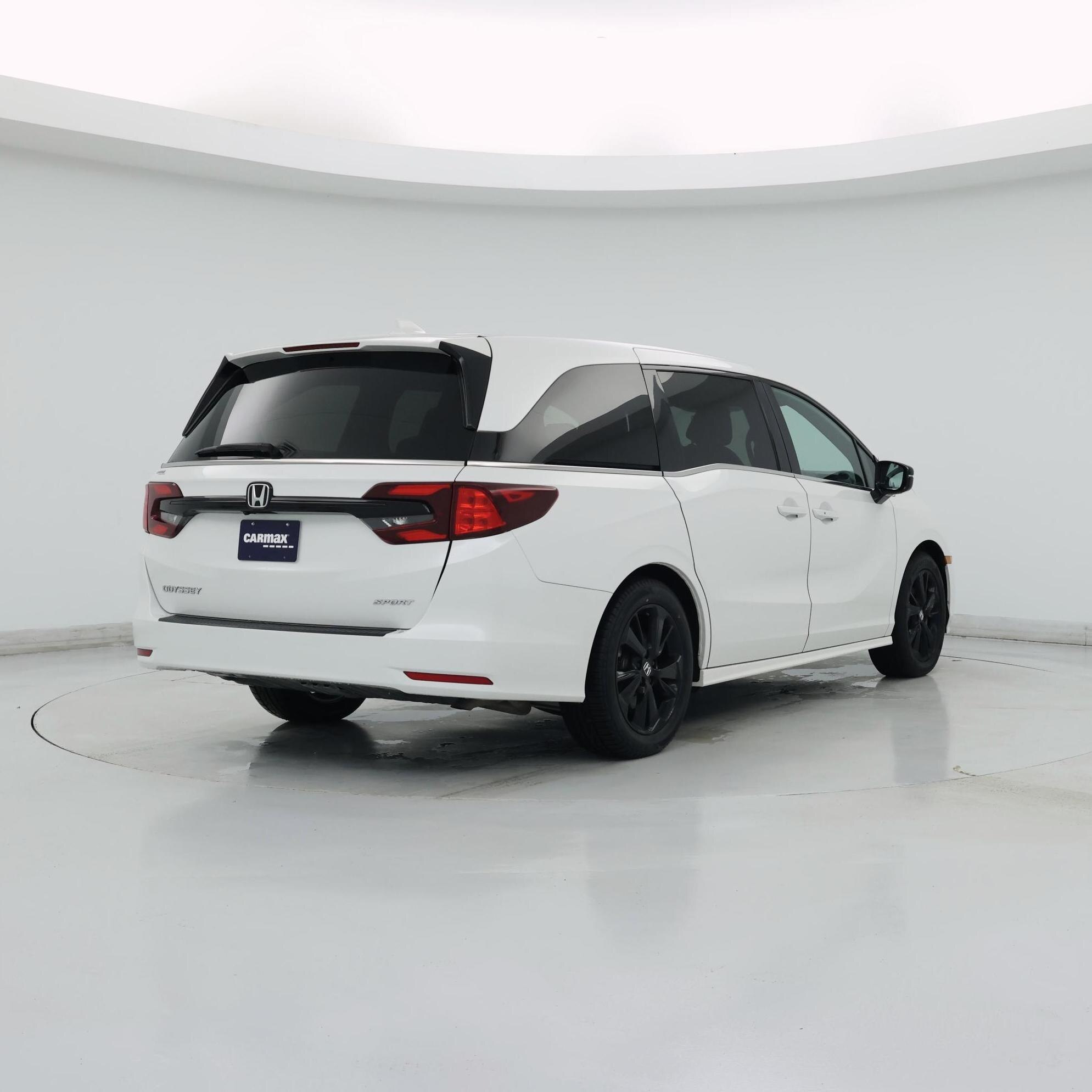 Thumbnail: 2023 Honda Odyssey - 8