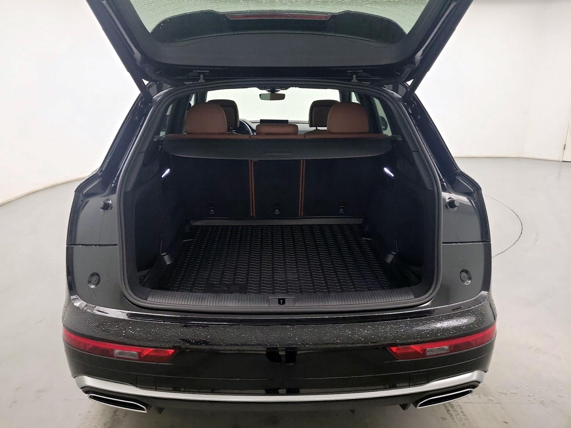 Thumbnail: 2023 Audi Q5 - 19