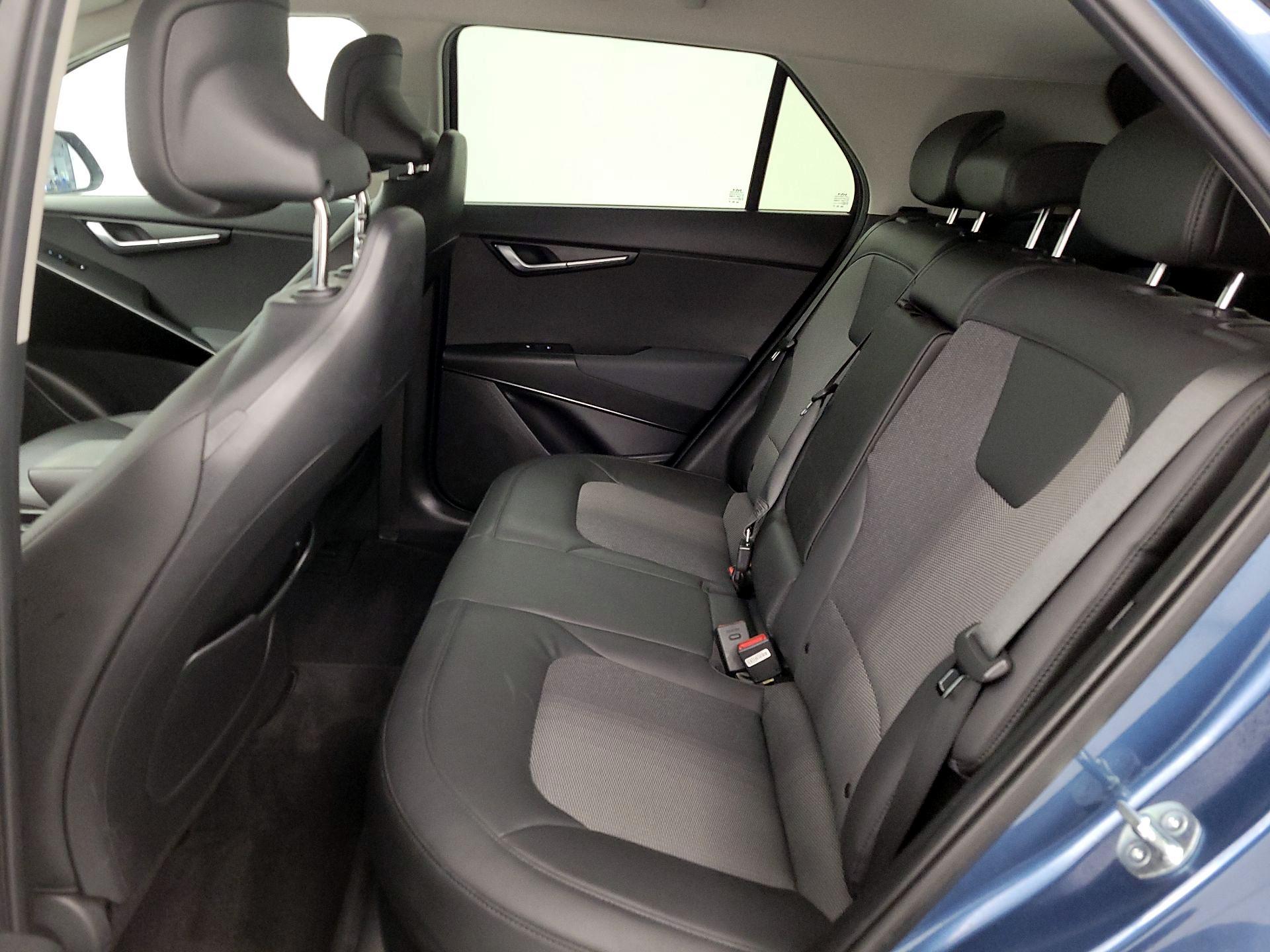 Thumbnail: 2023 Kia Niro - 20