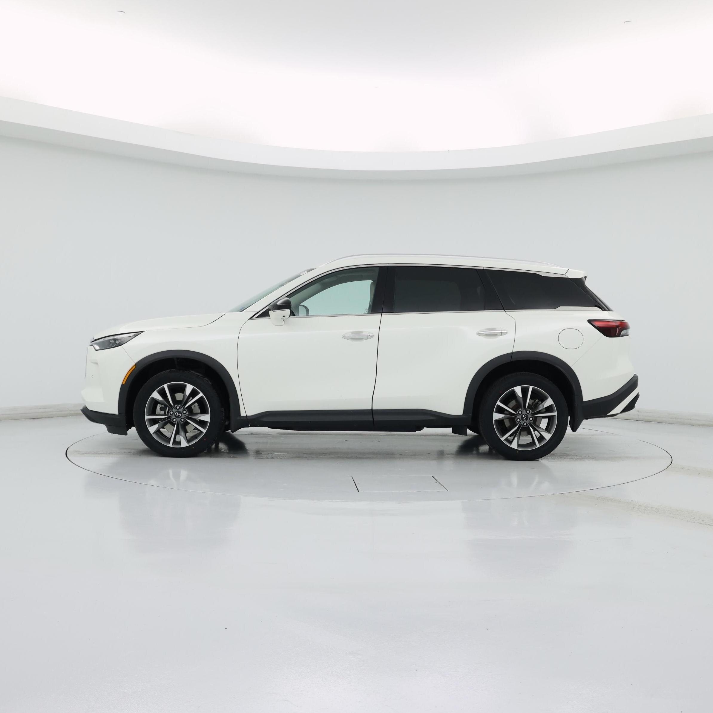 Thumbnail: 2023 INFINITI QX60 - 3