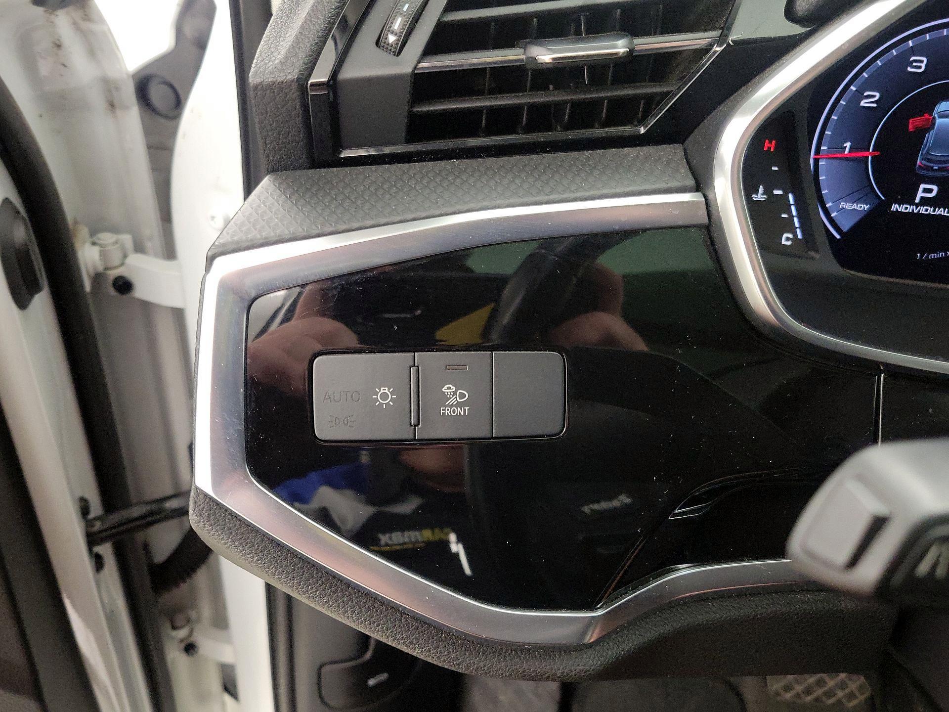 Thumbnail: 2020 Audi Q3 - 13