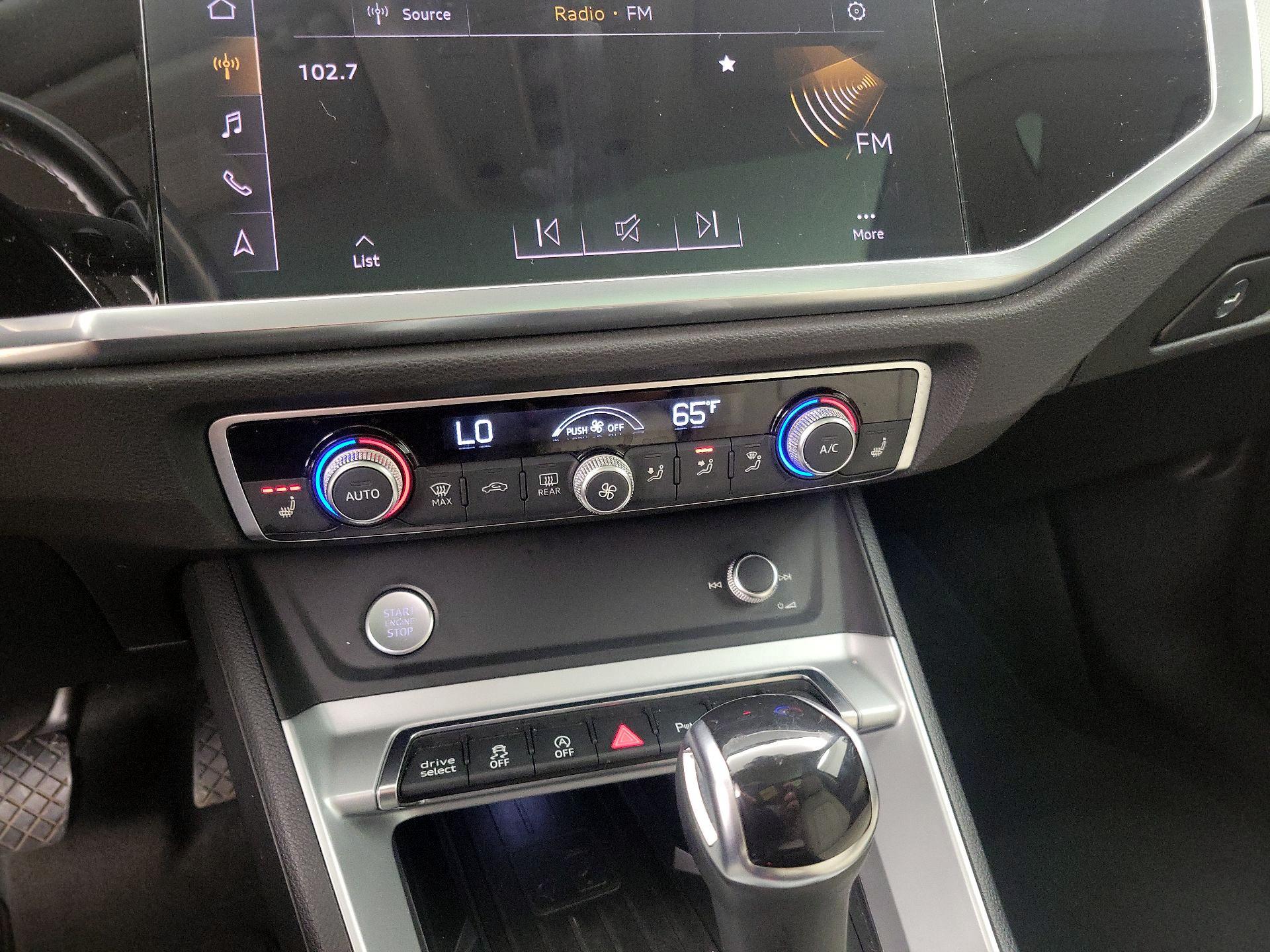 Thumbnail: 2020 Audi Q3 - 17