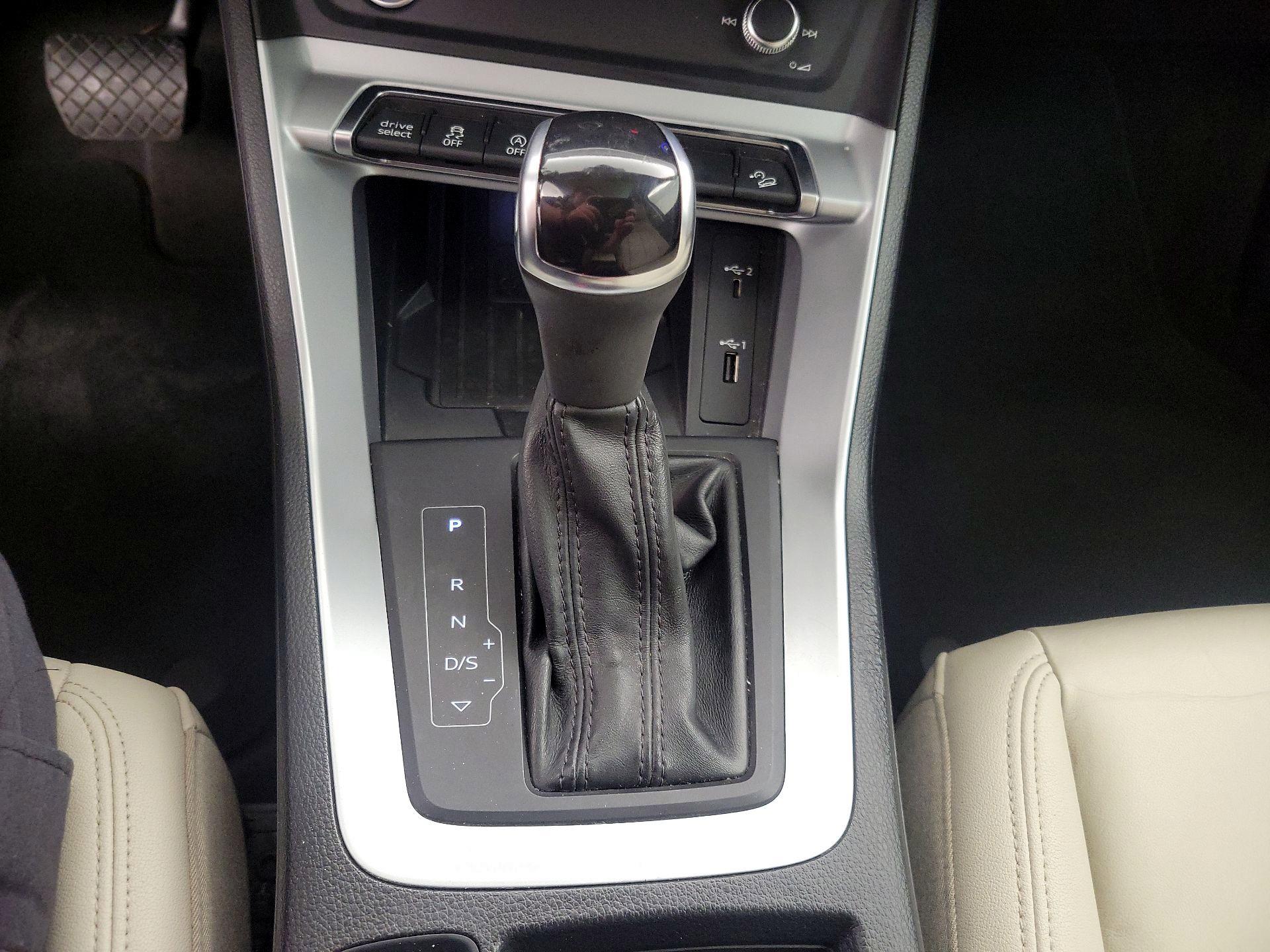 Thumbnail: 2020 Audi Q3 - 18