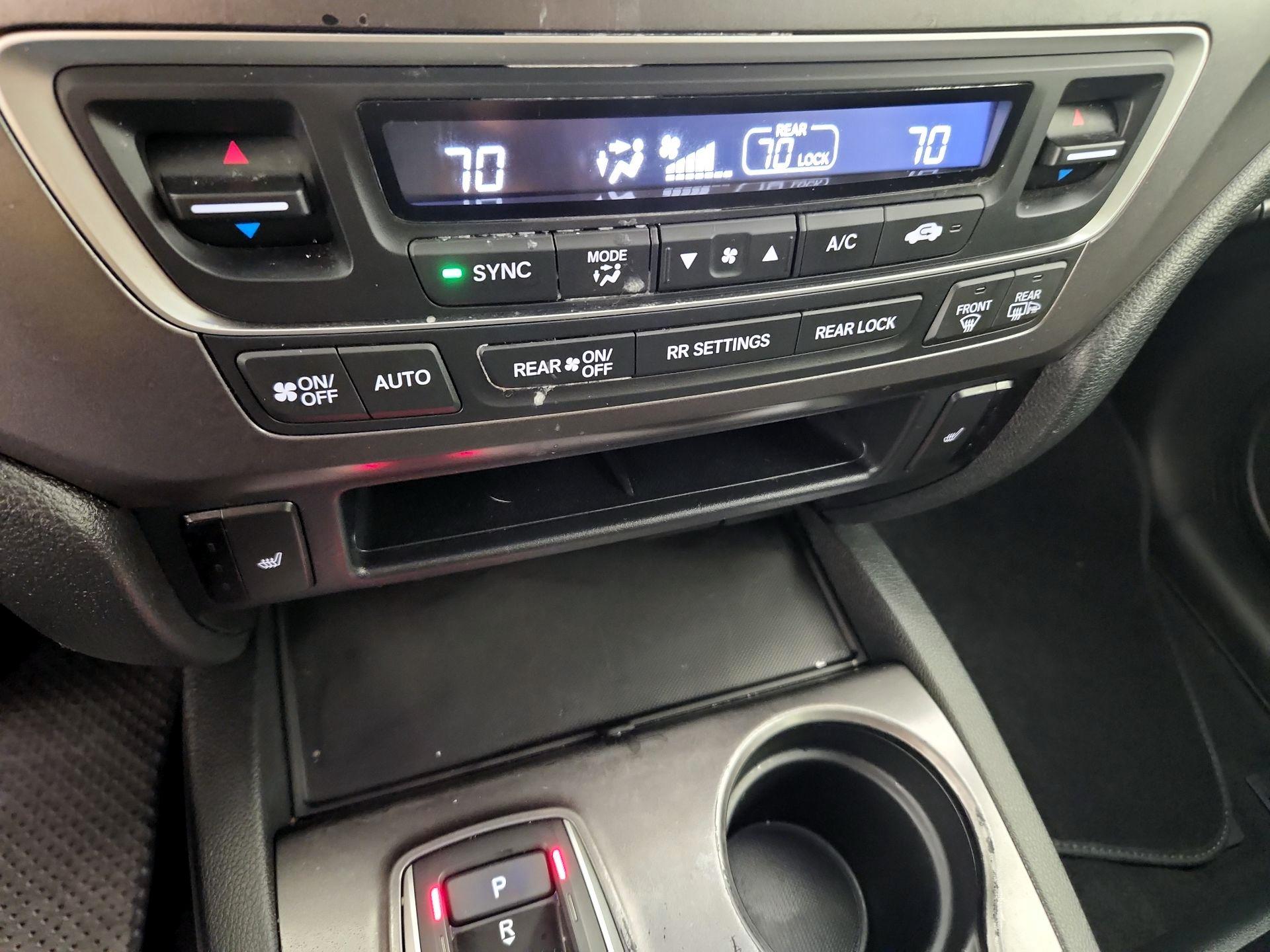 Thumbnail: 2022 Honda Pilot - 16