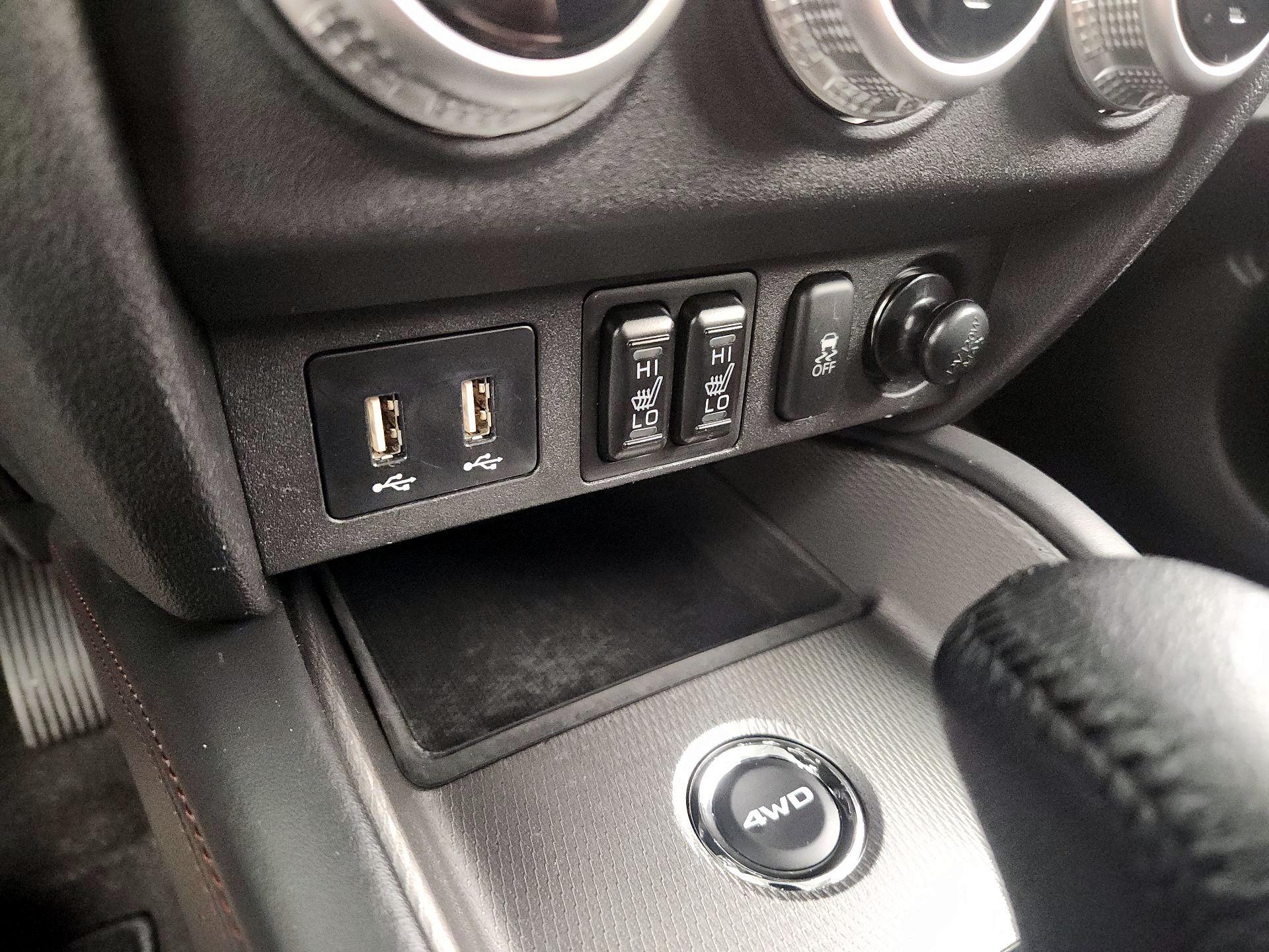 Thumbnail: 2024 Mitsubishi Outlander Sport - 18