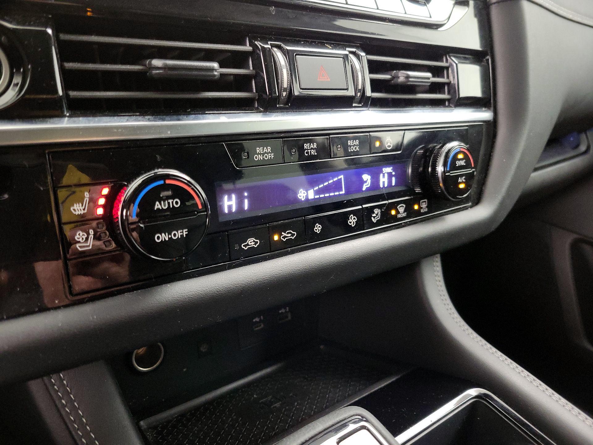 Thumbnail: 2023 Nissan Pathfinder - 17