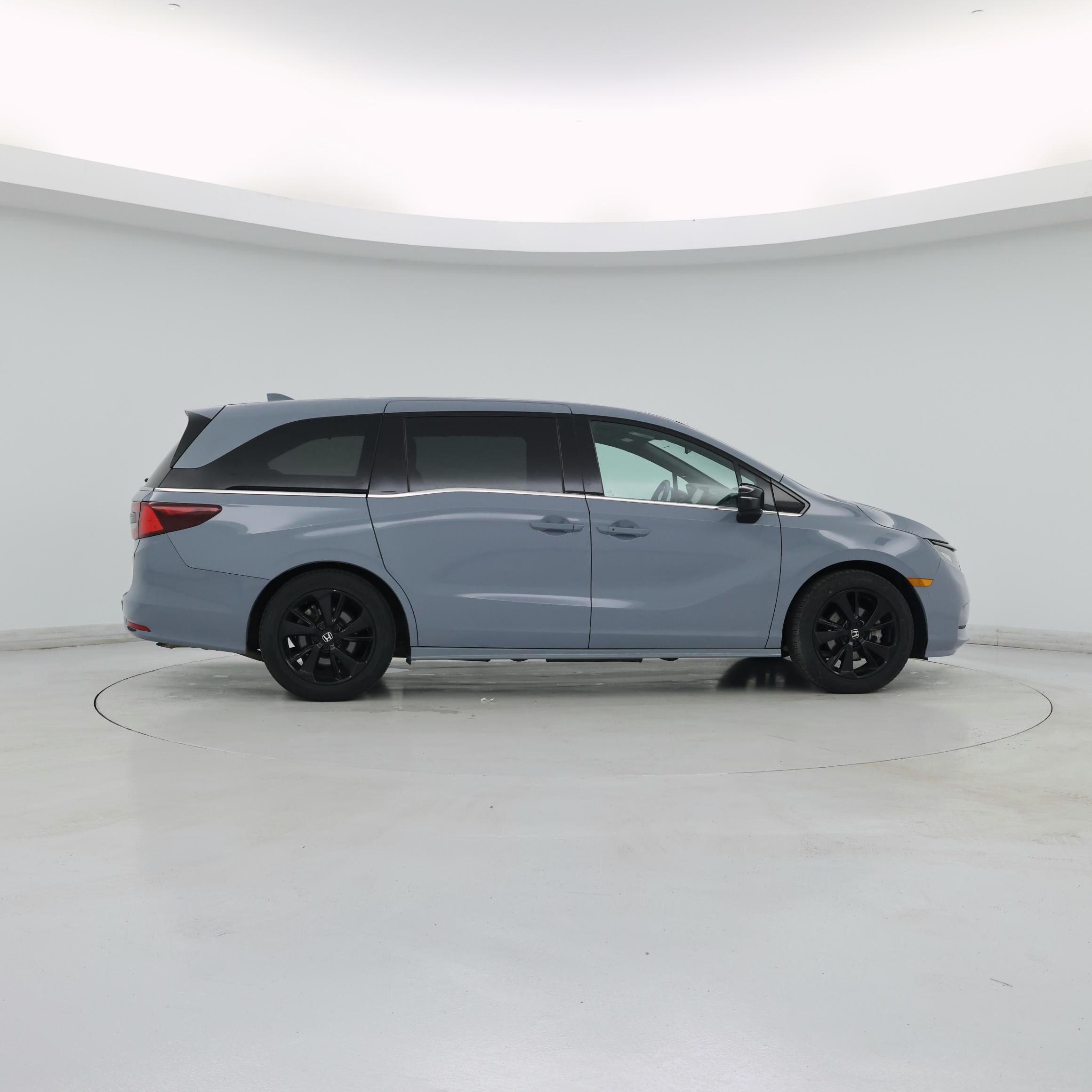 Thumbnail: 2023 Honda Odyssey - 7