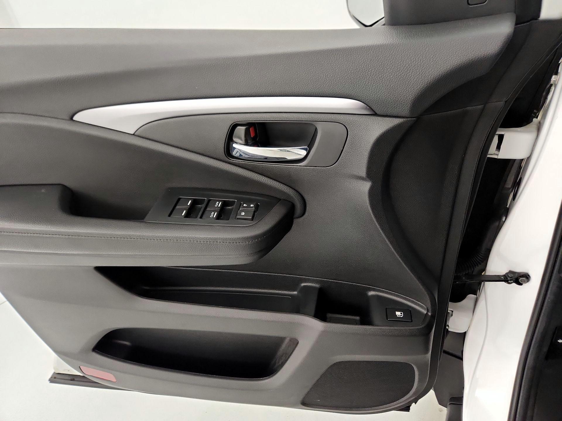 Thumbnail: 2022 Honda Pilot - 12