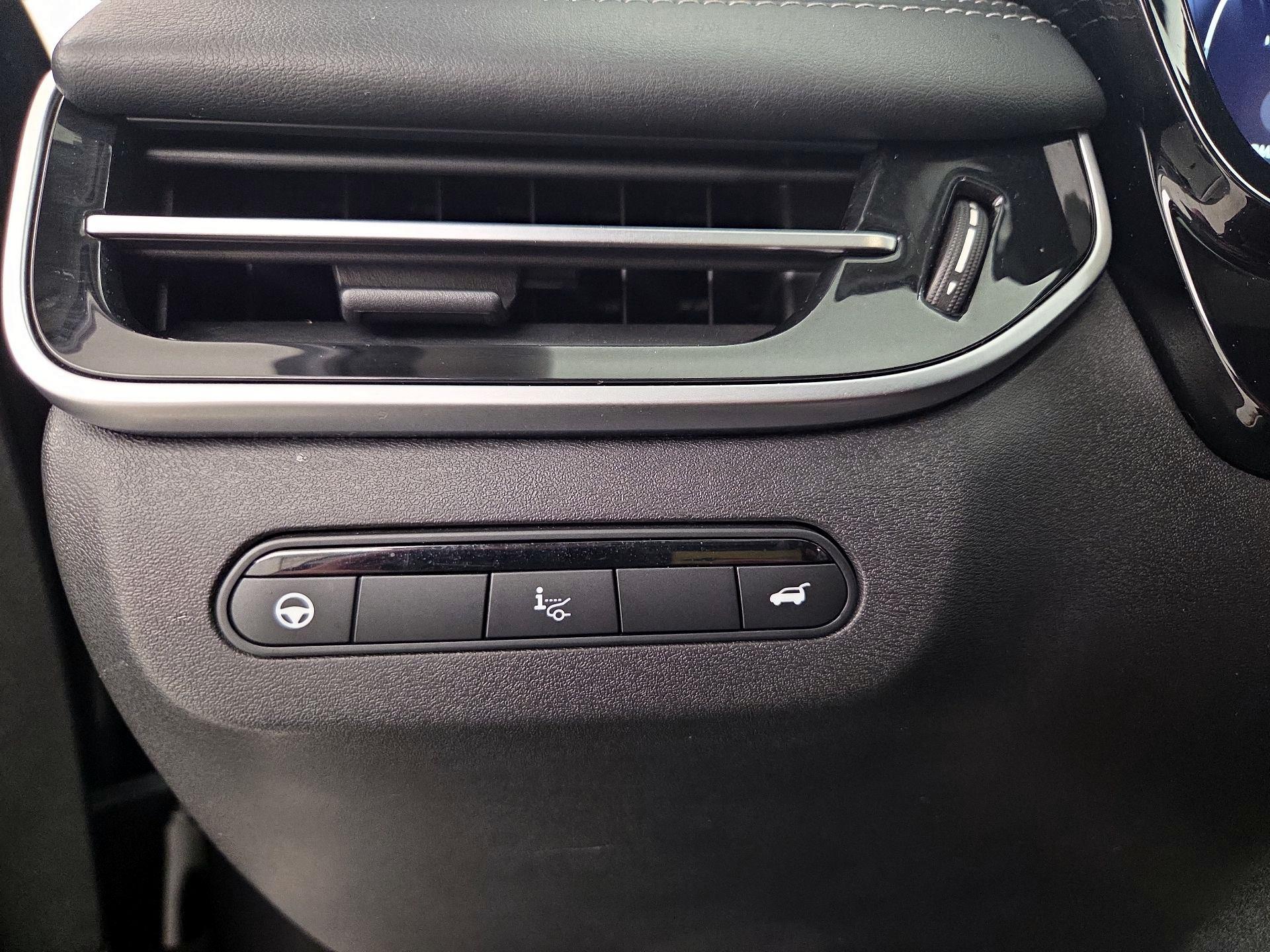 Thumbnail: 2023 INFINITI QX60 - 13