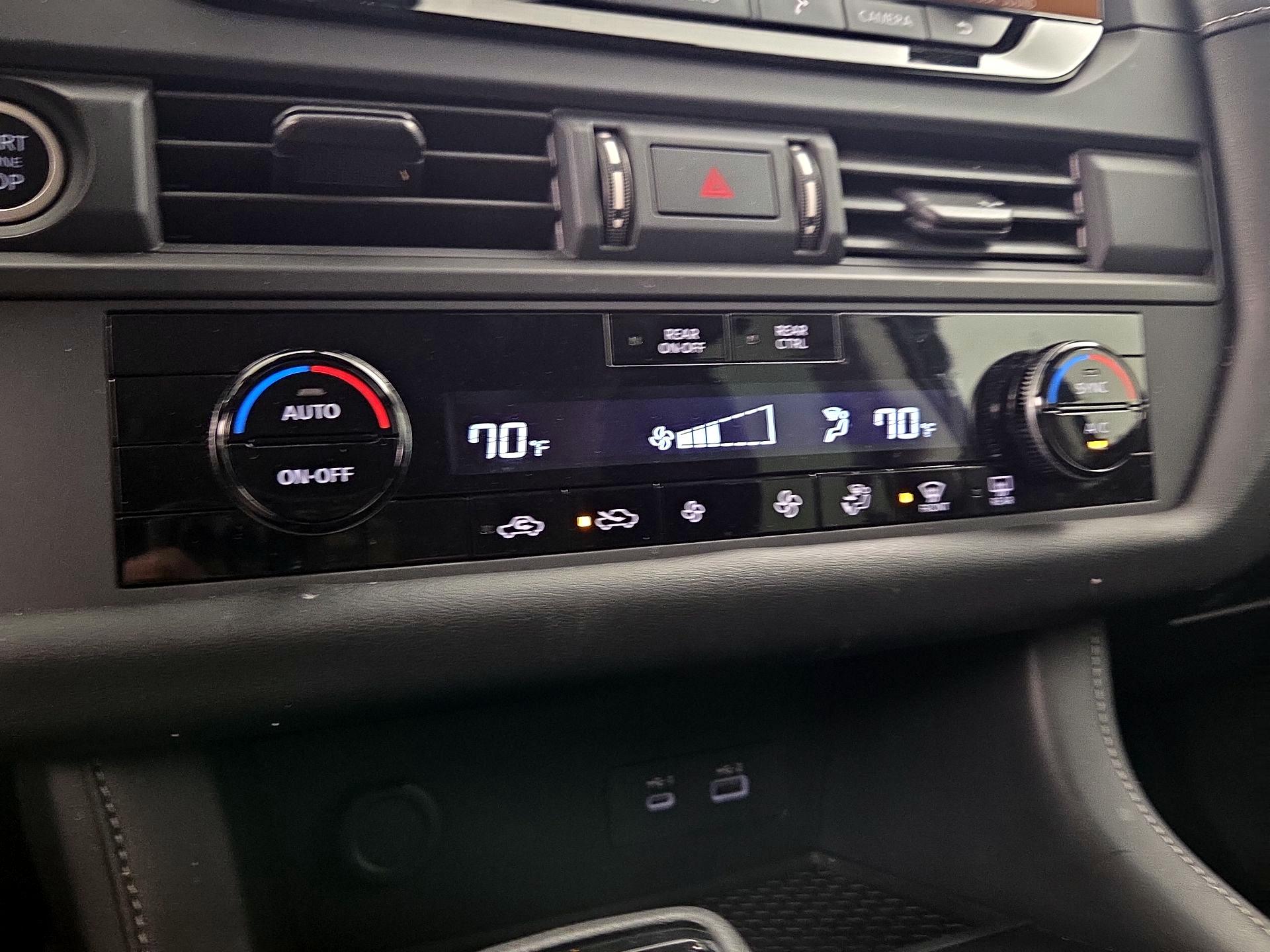 Thumbnail: 2023 Nissan Pathfinder - 16